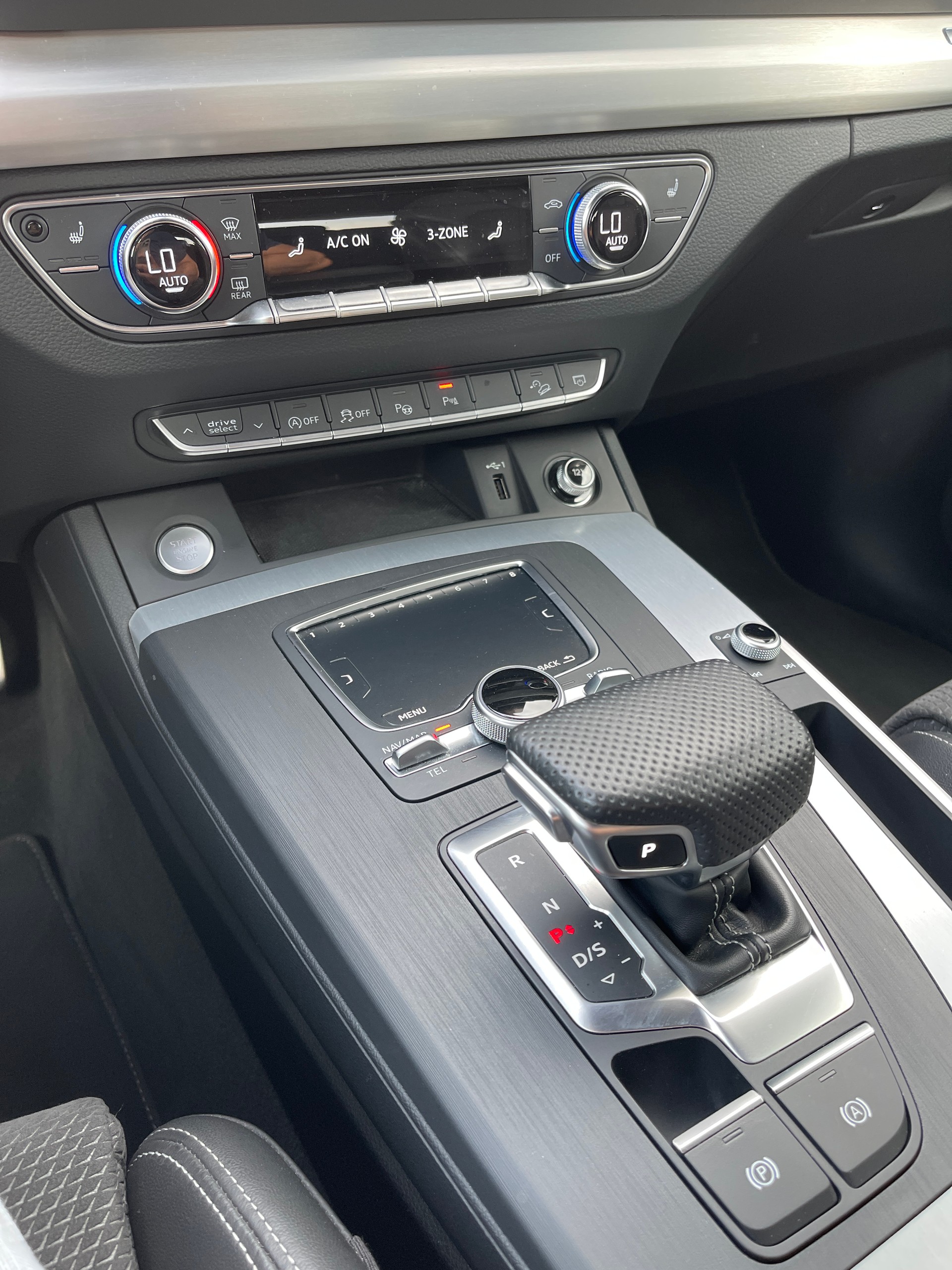 AUDI Q5 40 TDI sport quattro S-tronic-image-13
