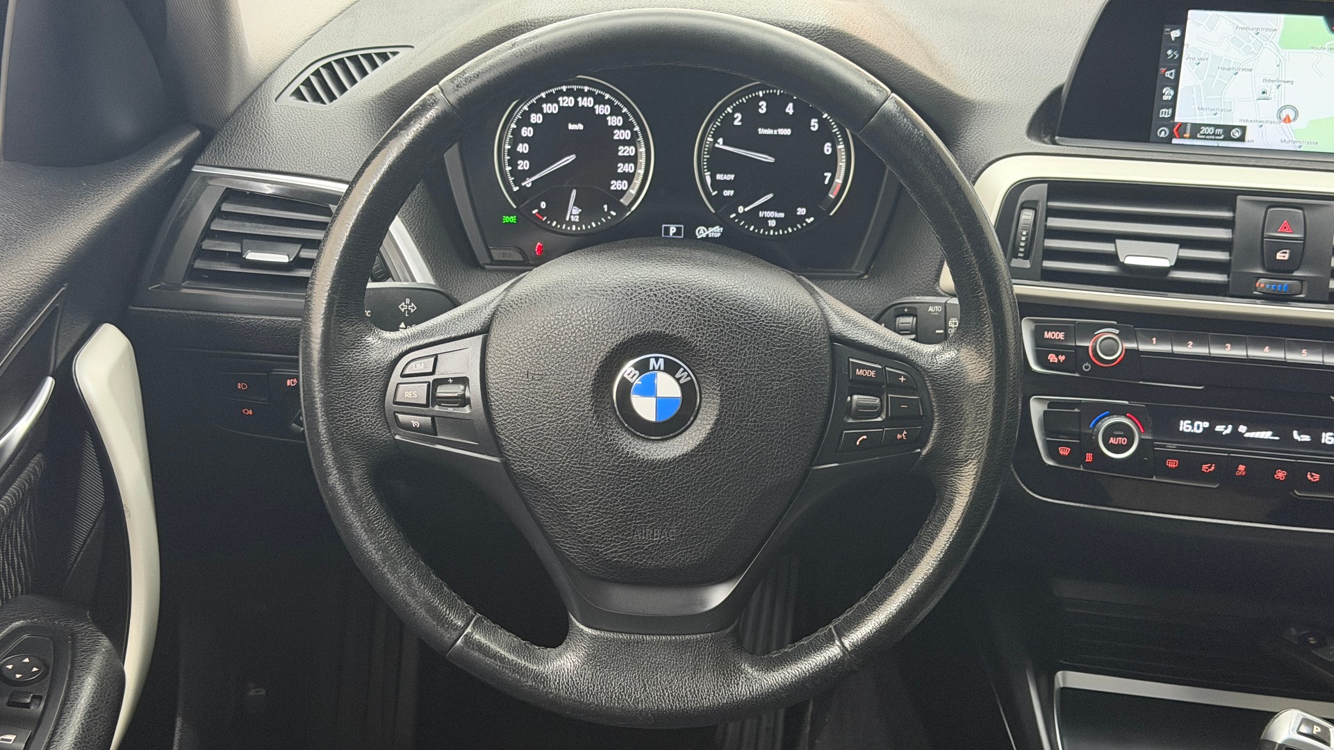 BMW 118i Steptronic-image-8