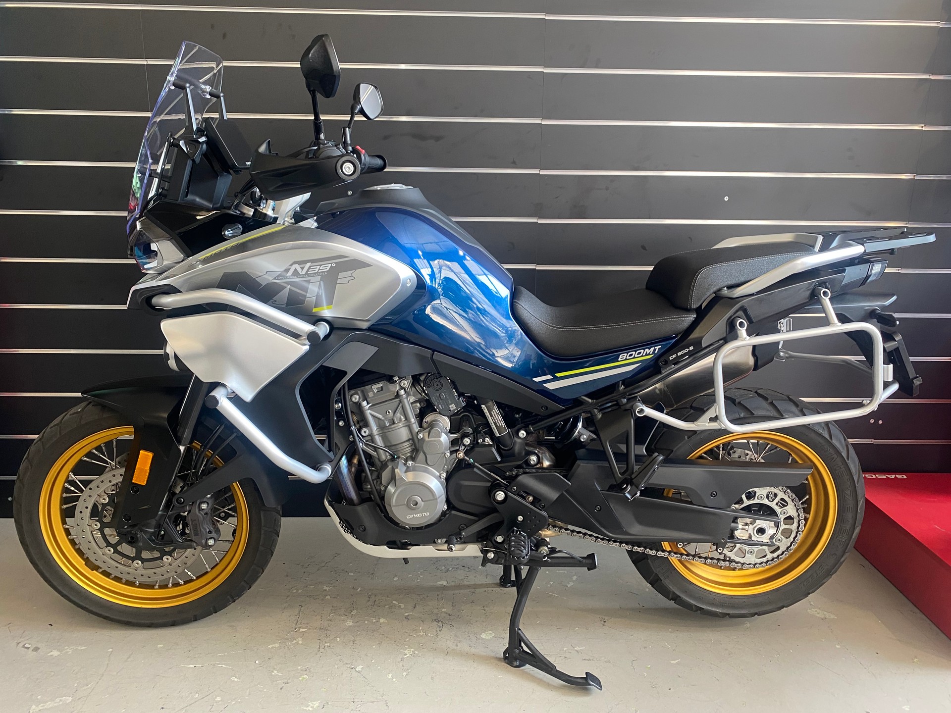 CF MOTO 800 MT Touring-image-1