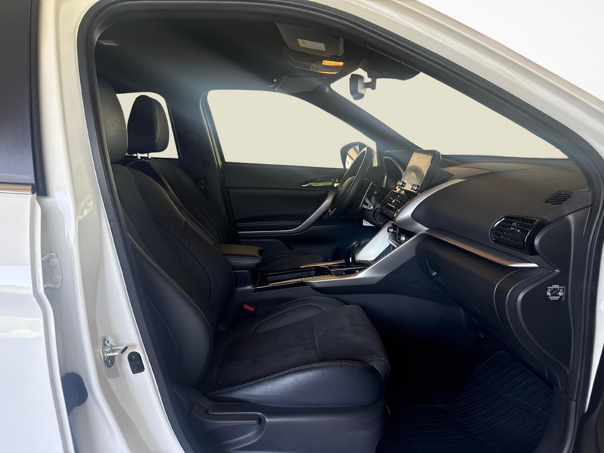 MITSUBISHI Eclipse Cross 2.4 PHEV Invite 4x4 - Ruote invernali incluse-image-9