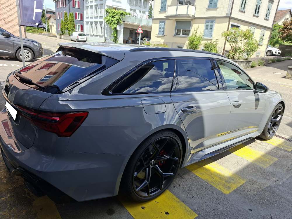 AUDI RS6 Avant 4.0 V8 TFSI performance quattro T-Tronic-image-14