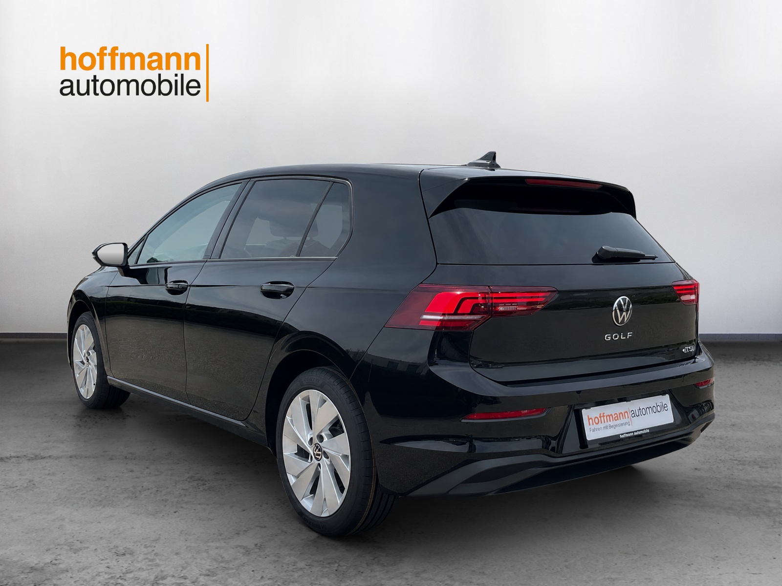 VW Golf 1.5 e TSI mHEV United DSG-image-5