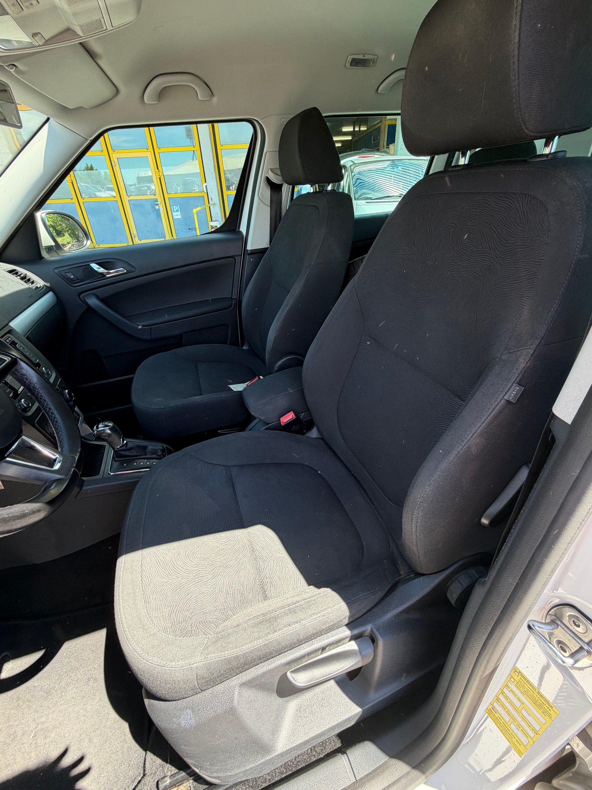 SKODA Yeti 1.4 TSI Elegance 4x2 DSG-image-3