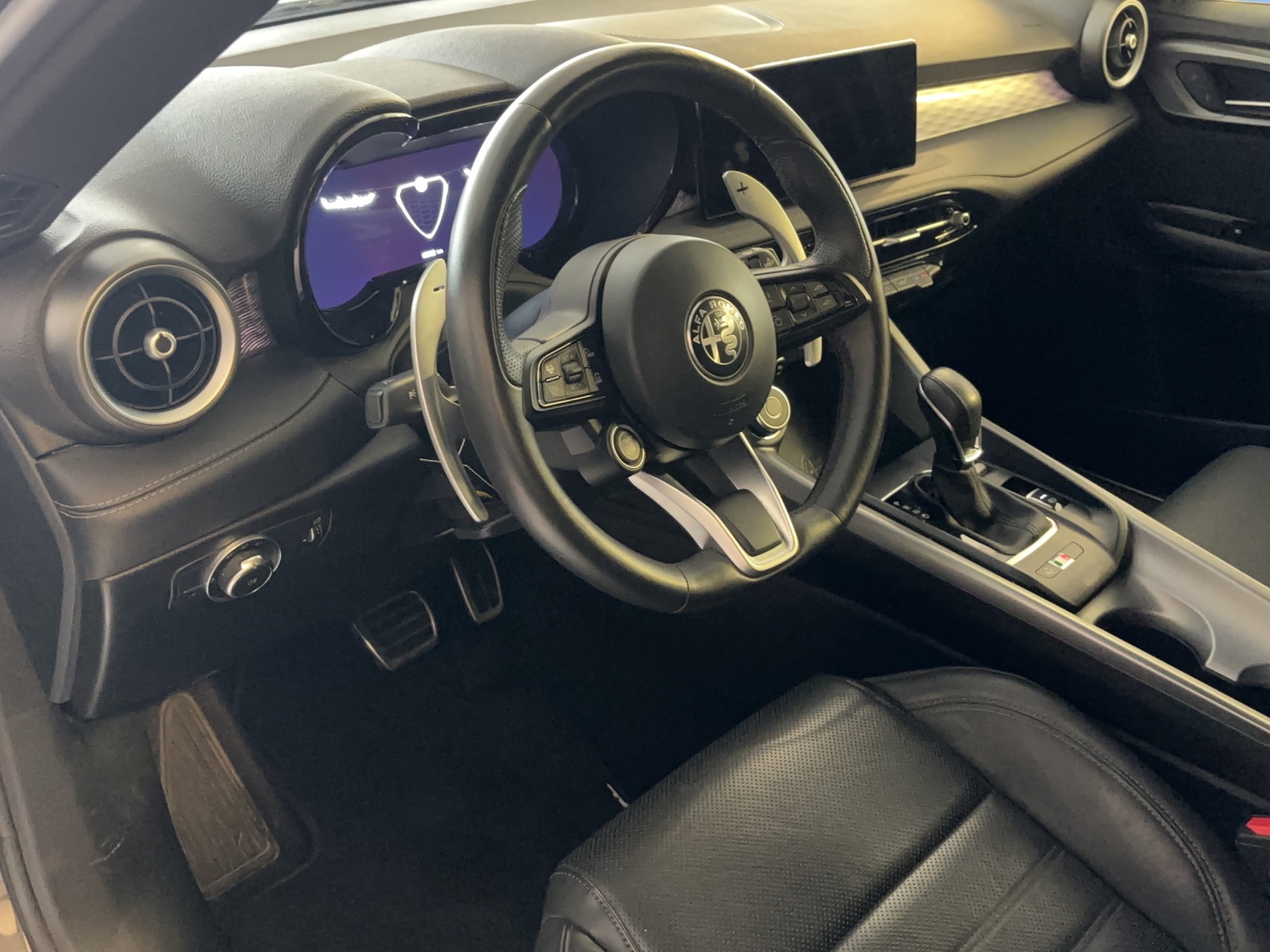 ALFA ROMEO TONALE 1.5 Speciale Pack Leather-image-9