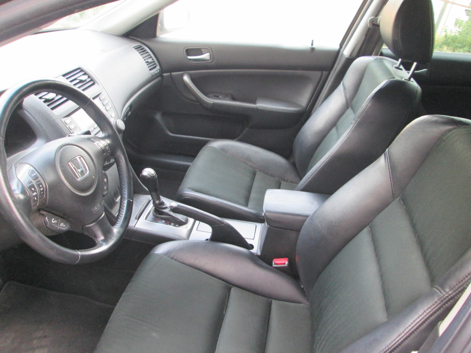 HONDA Accord Tourer 2.4i Executive Automatic-image-8