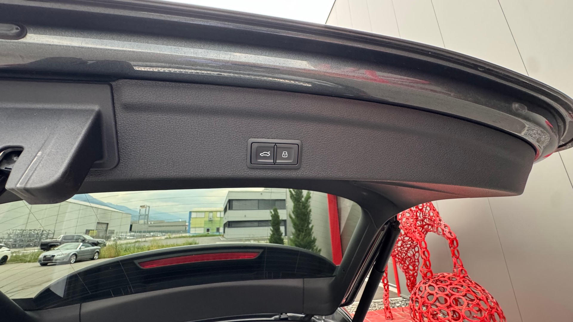 AUDI Q3 Sportback 40 TDI S line quattro S-tronic-image-26