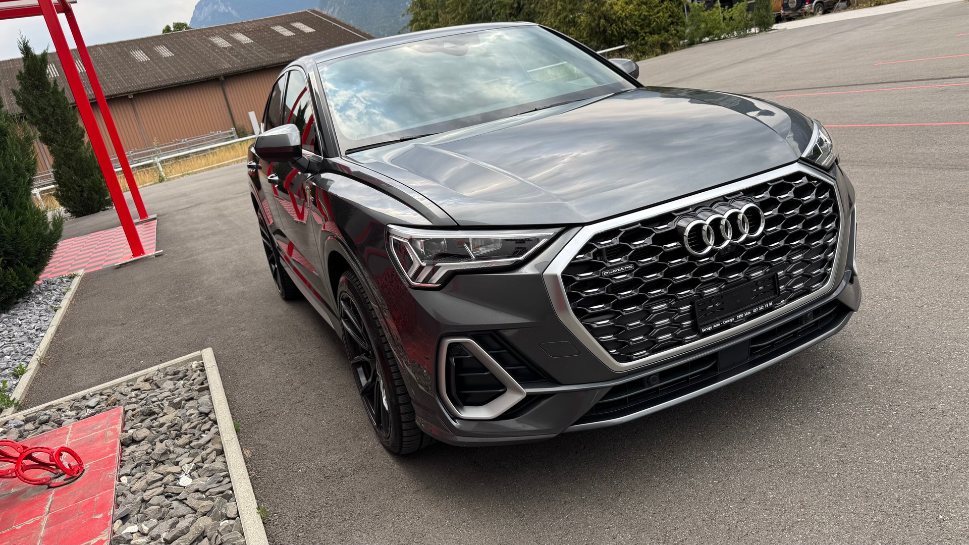 AUDI Q3 Sportback 40 TDI S line quattro S-tronic-showroom-element-1