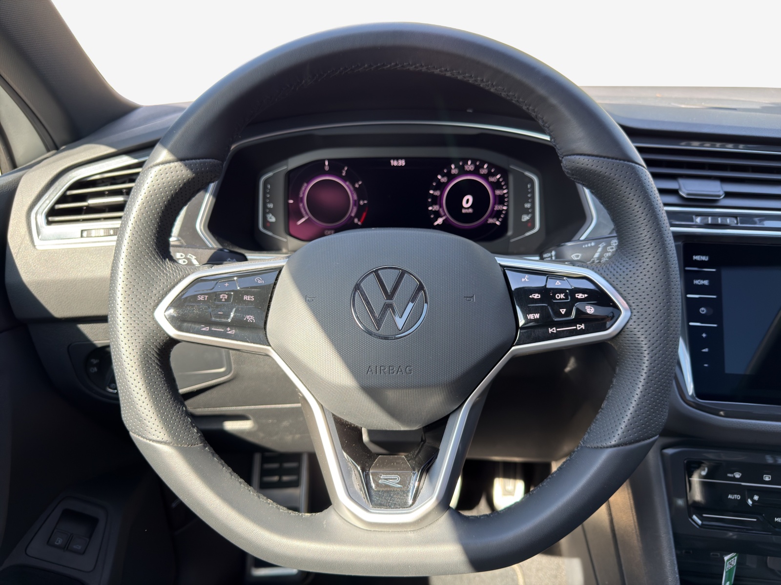 VW Tiguan 1.4TSI PHEV R-Line DSG-image-10