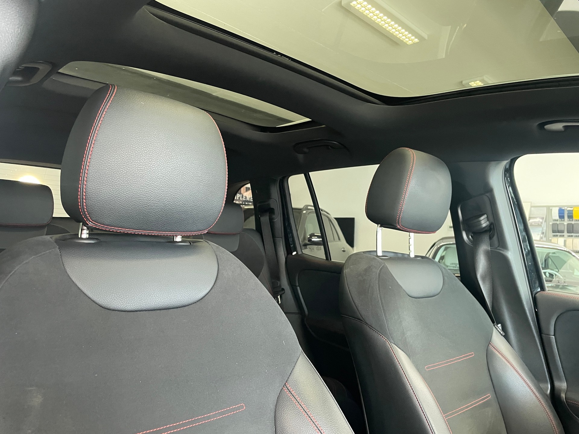 MERCEDES-BENZ EQB 350 AMG Line 4Matic-image-20