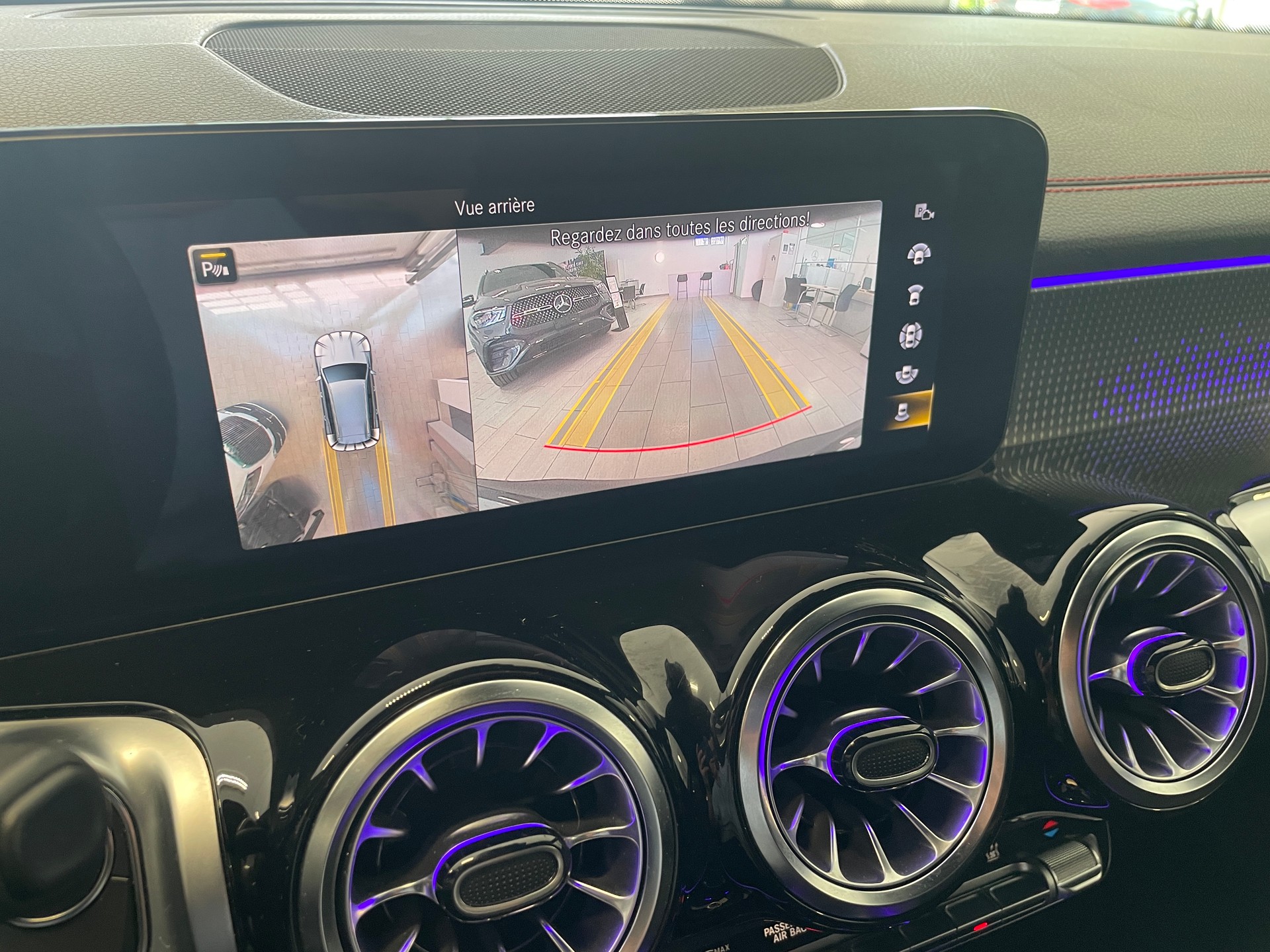 MERCEDES-BENZ EQB 350 AMG Line 4Matic-image-19