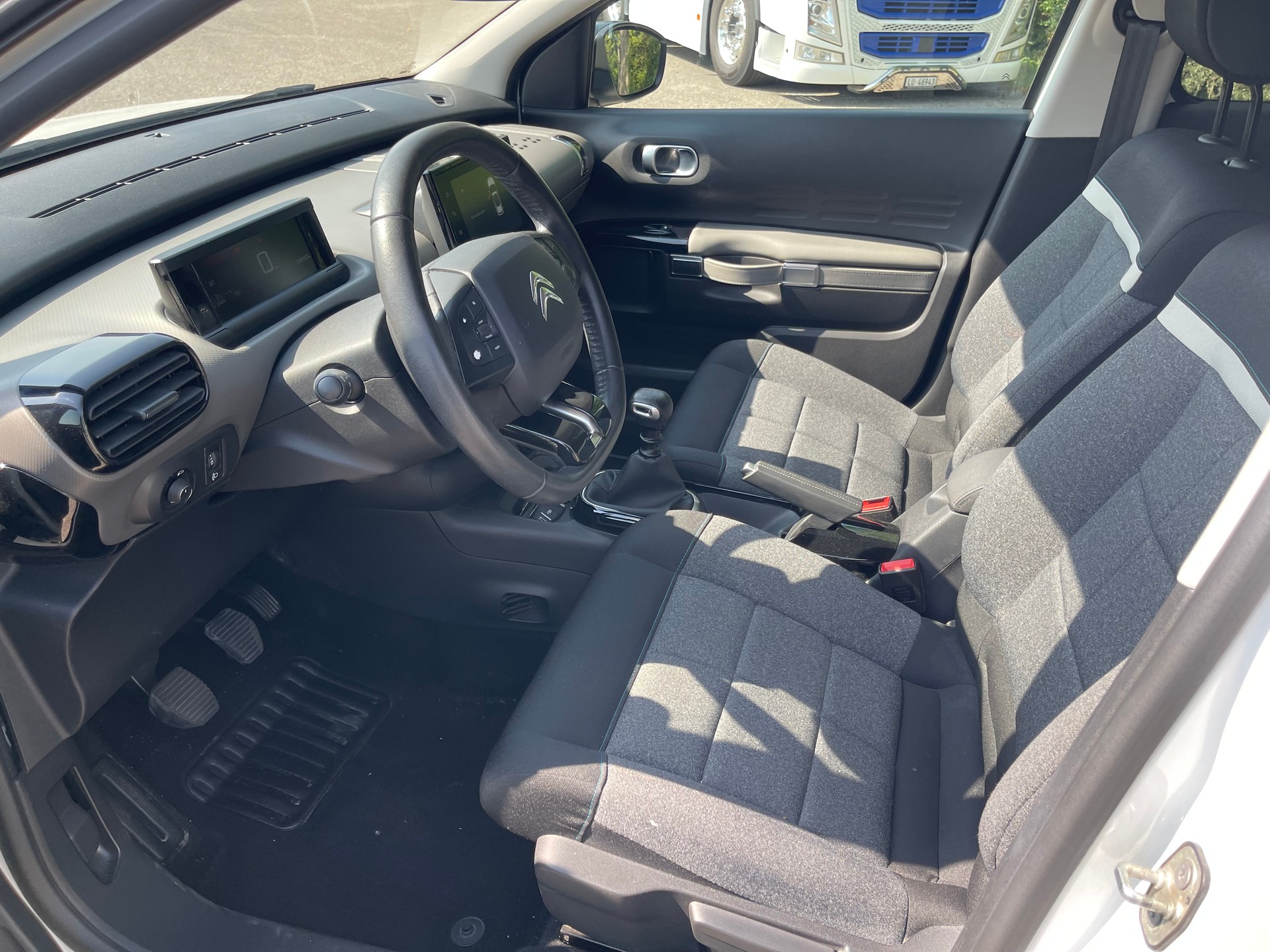 CITROEN C4 Cactus 1.2 PureT Origins-image-7