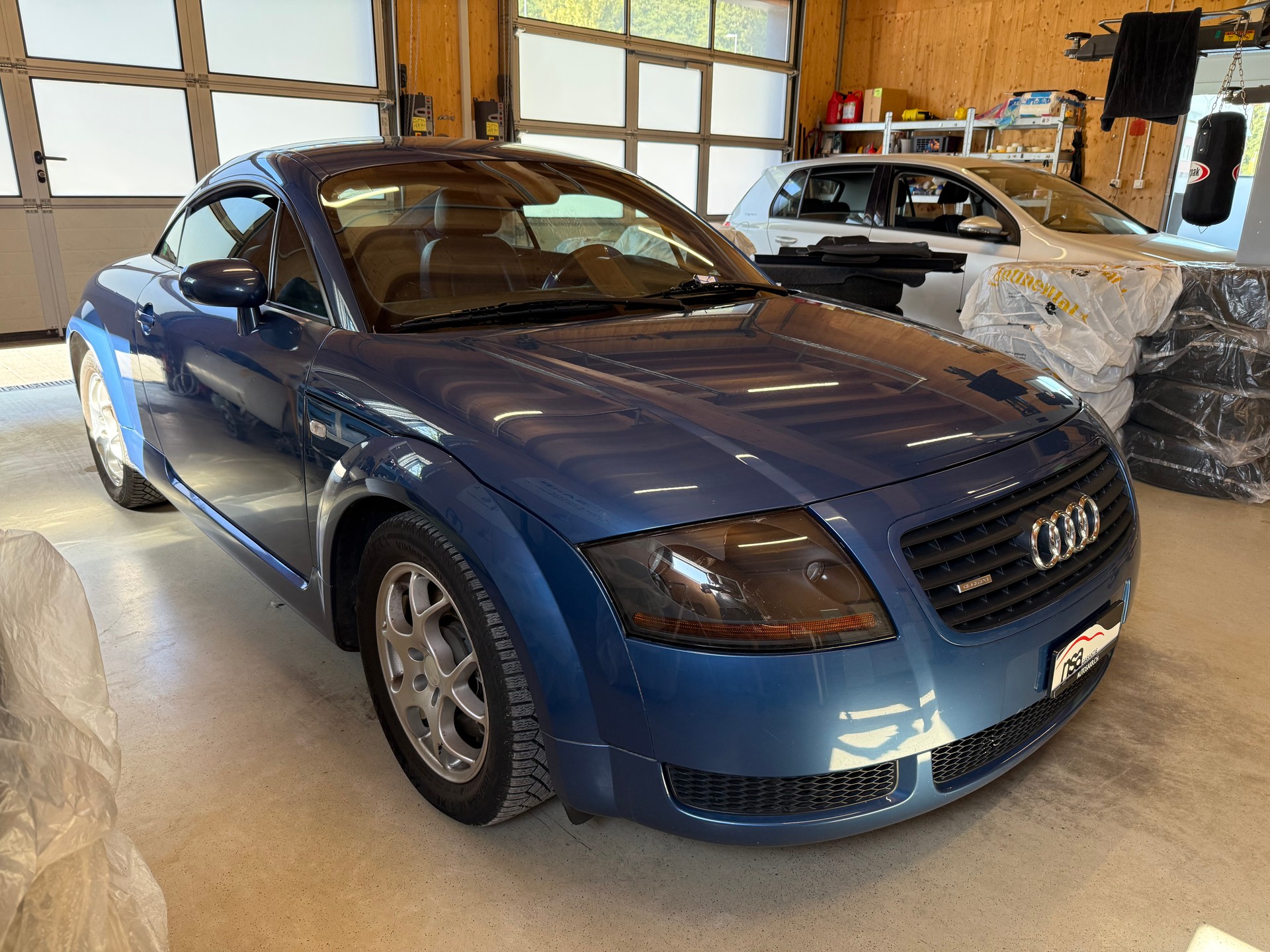 AUDI TT Coupé 1.8 T quattro-showroom-element-2