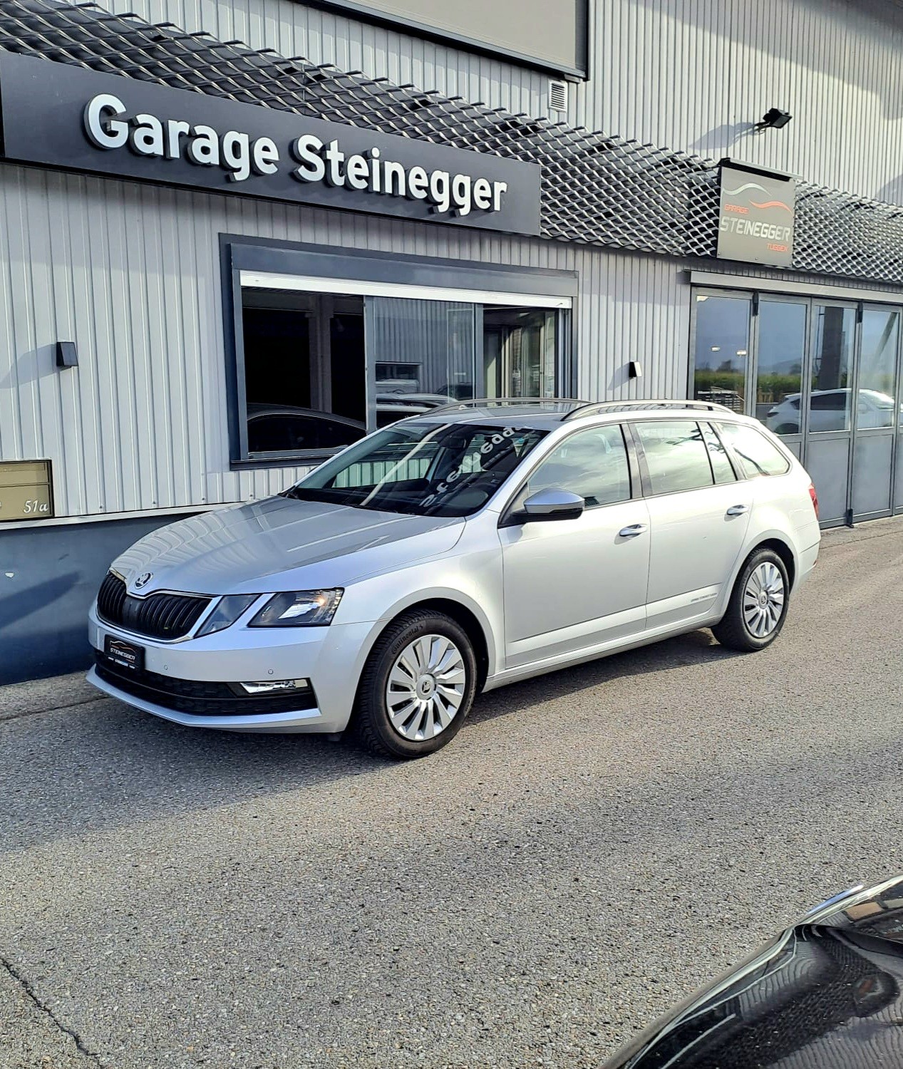 SKODA Octavia Combi 1.6 TDI Ambition 4x4-image-3
