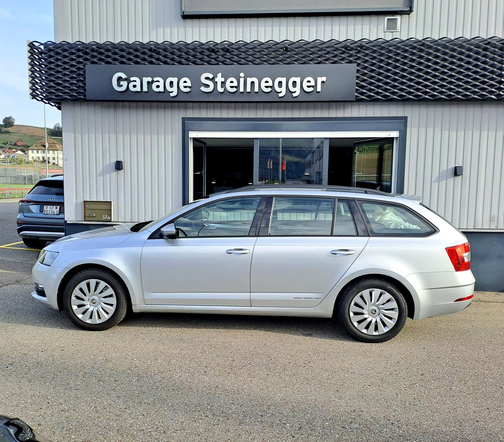 SKODA Octavia Combi 1.6 TDI Ambition 4x4-image-5