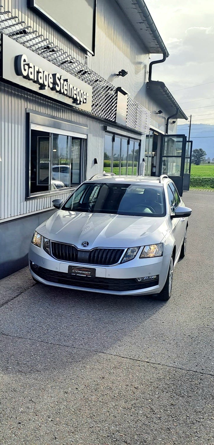SKODA Octavia Combi 1.6 TDI Ambition 4x4-image-2