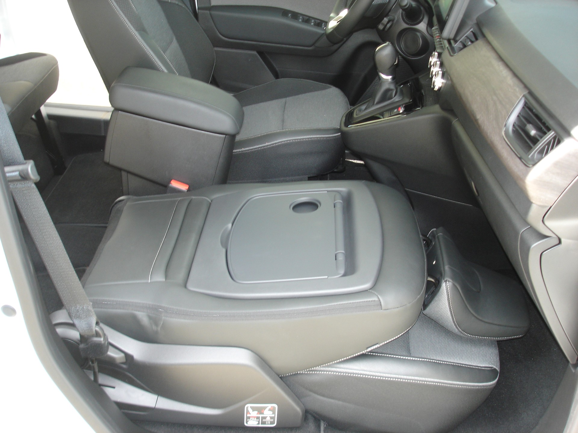 RENAULT Kangoo 1.3 TCe 130 PF Techno EDC-image-10