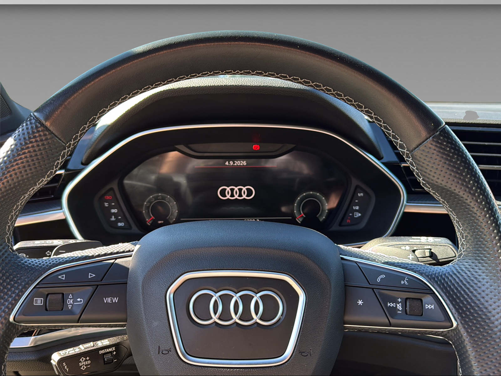 AUDI Q3 1.5 35 TFSI S line S-Tronic-image-17