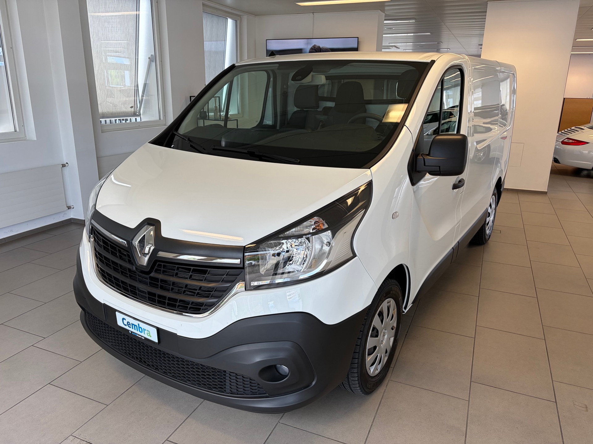 RENAULT Trafic 2.0 ENERGY dCi145 3.0t Business L1H1 A