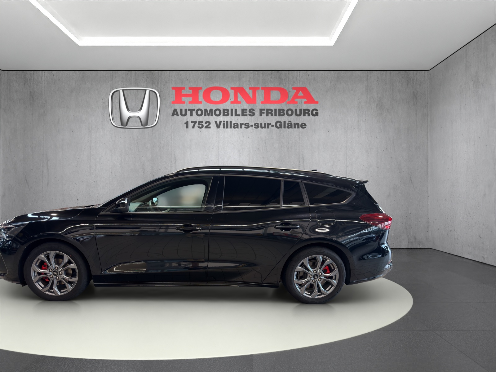 FORD Focus Station Wagon 1.0i EcoB Hybrid 155 ST-Line X-showroom-element-3
