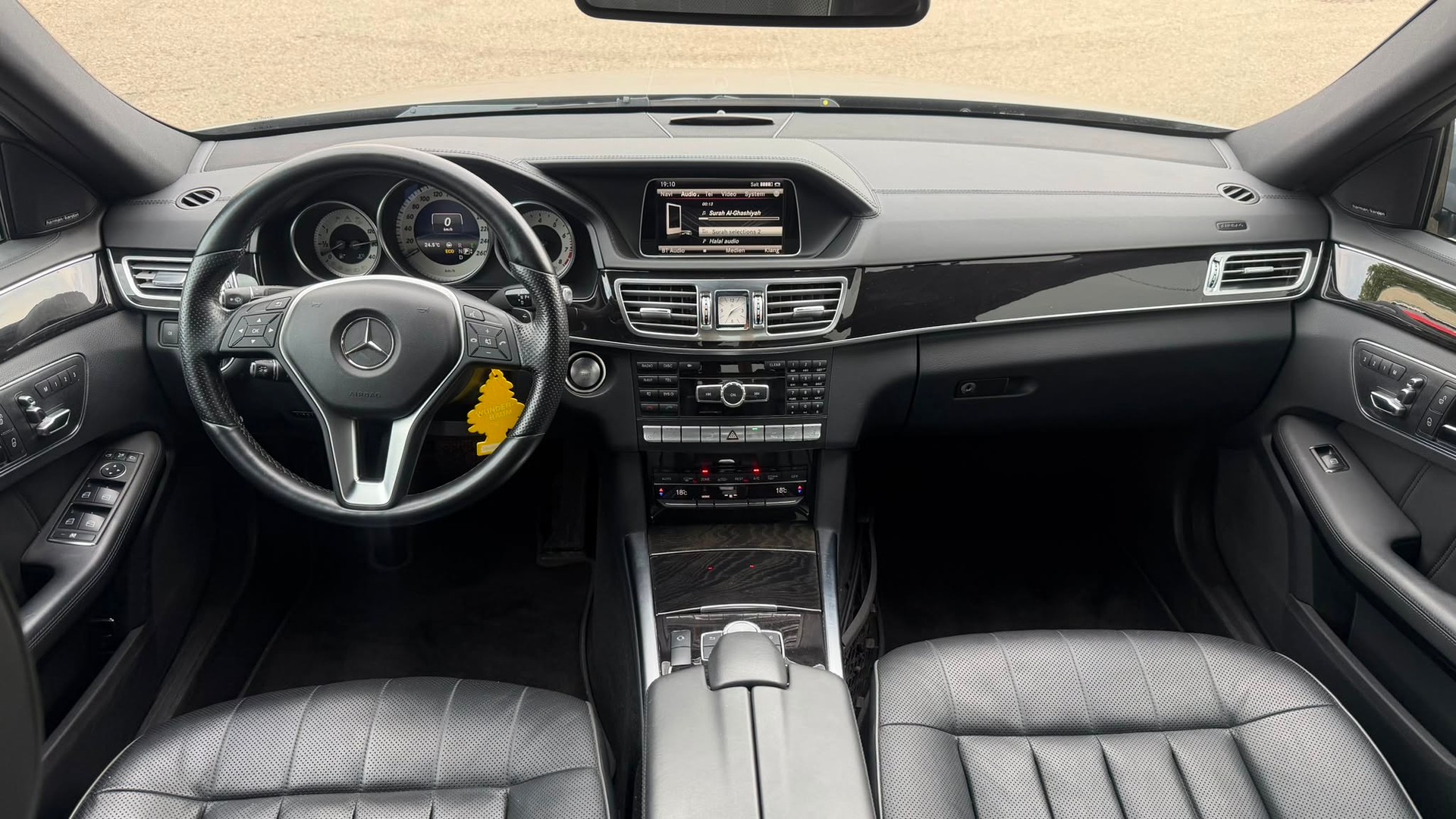 MERCEDES-BENZ E 400 Avantgarde 4Matic 7G-Tronic-image-7