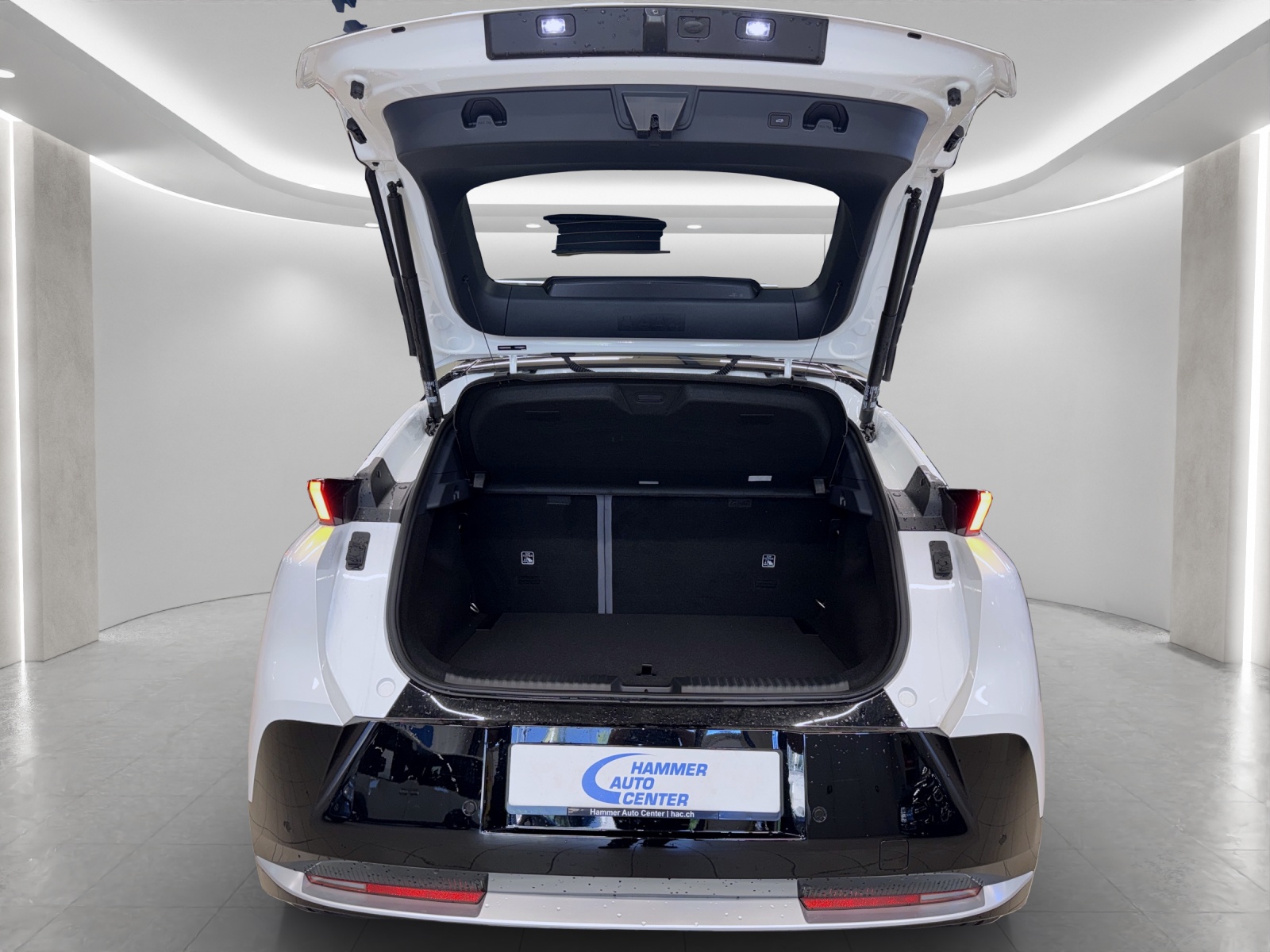 LYNK & CO 02 More-image-4