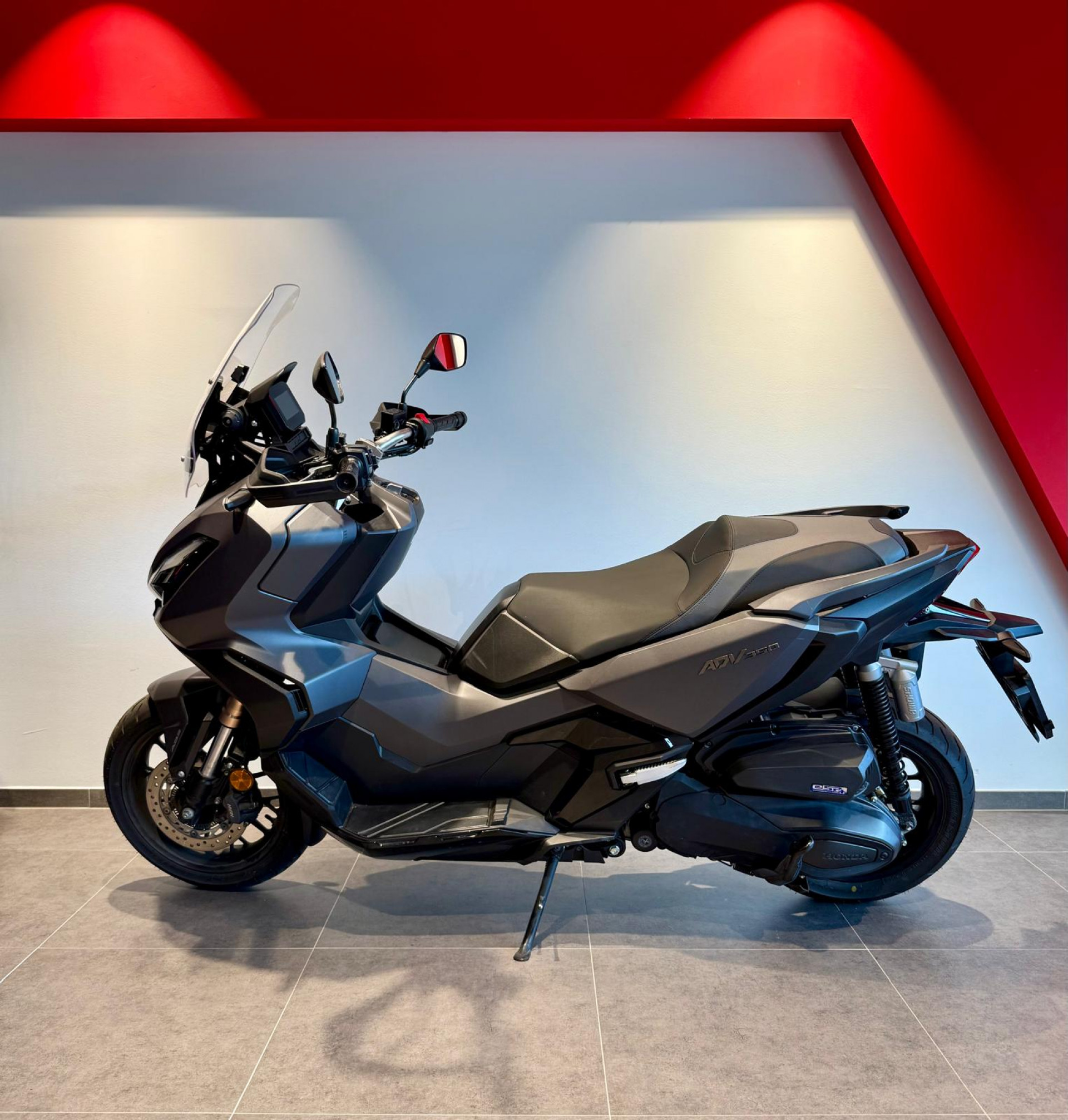 HONDA ADV 350-image-2