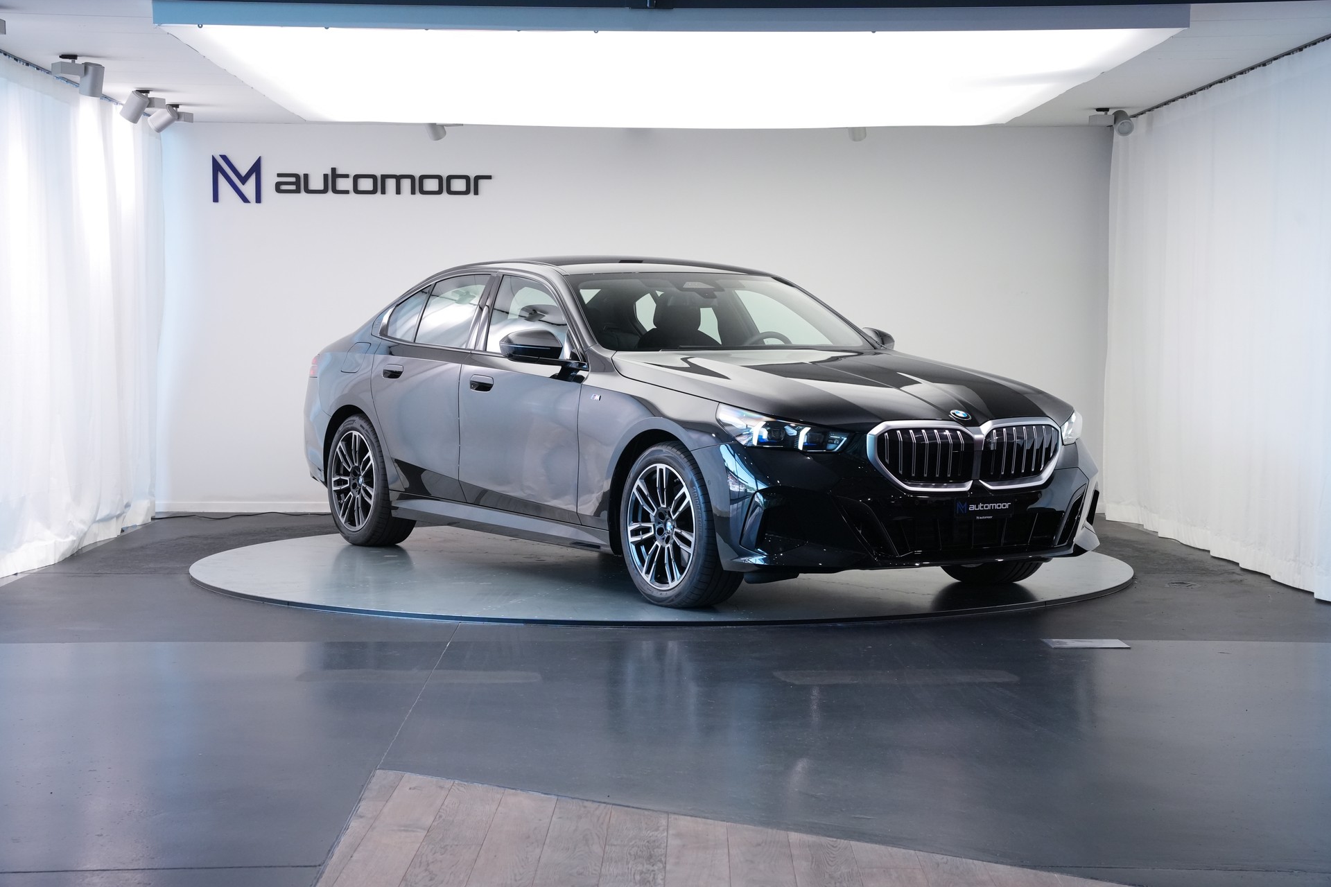 BMW 540d xDrive 48V M Sport Steptronic *HuD* *B&W*-showroom-element-2