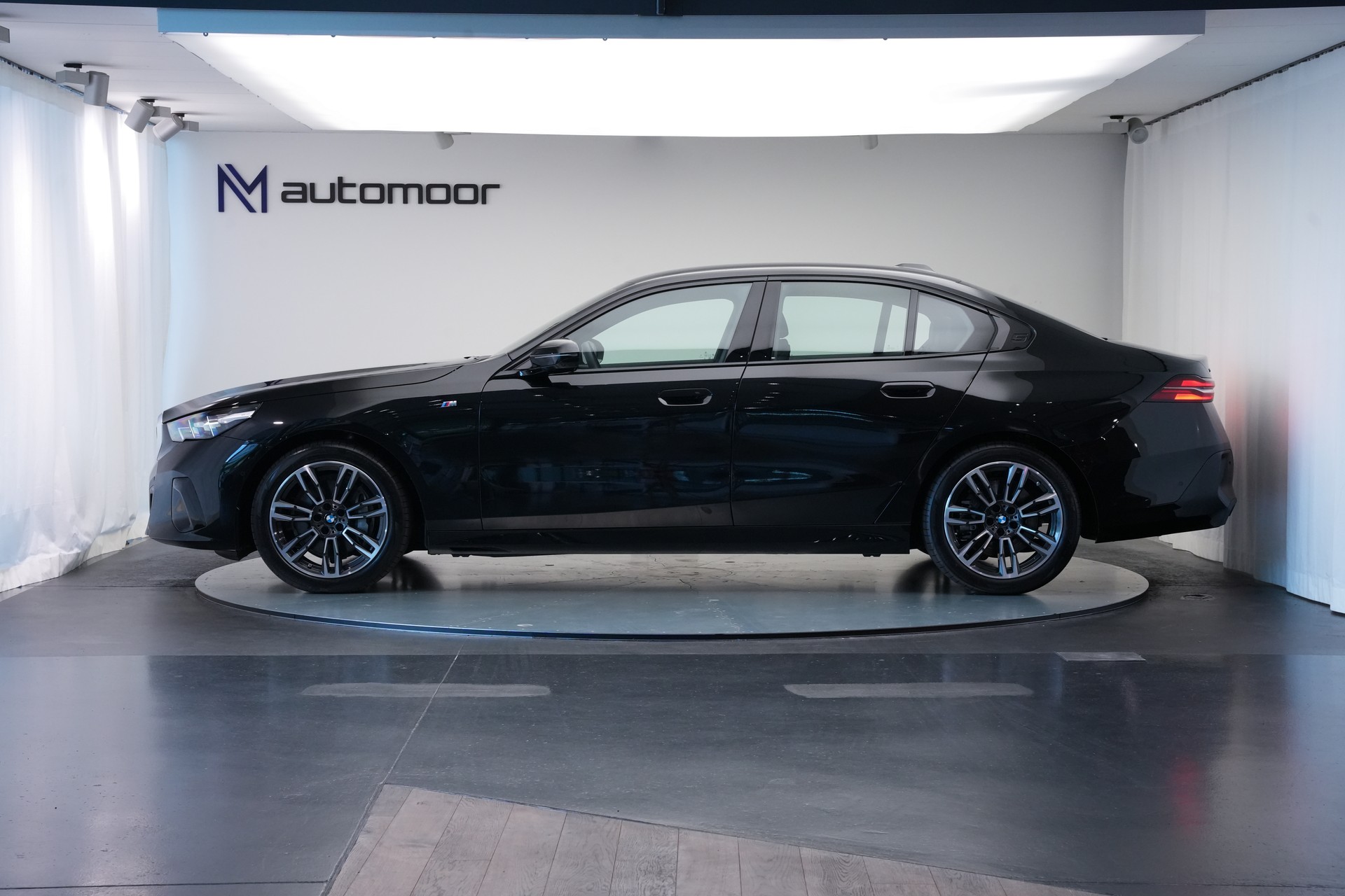 BMW 540d xDrive 48V M Sport Steptronic *HuD* *B&W*-image-7