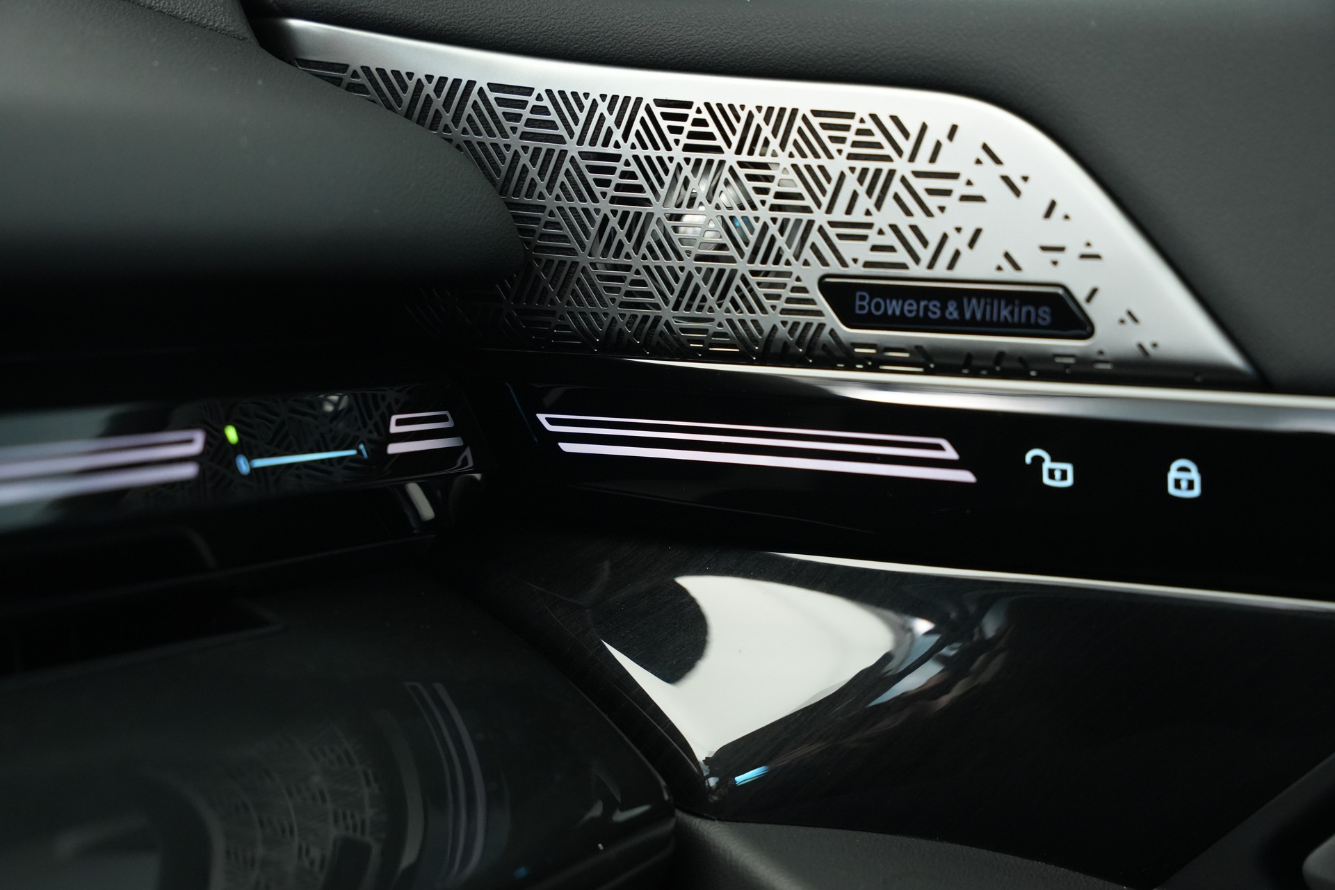 BMW 540d xDrive 48V M Sport Steptronic *HuD* *B&W*-image-30