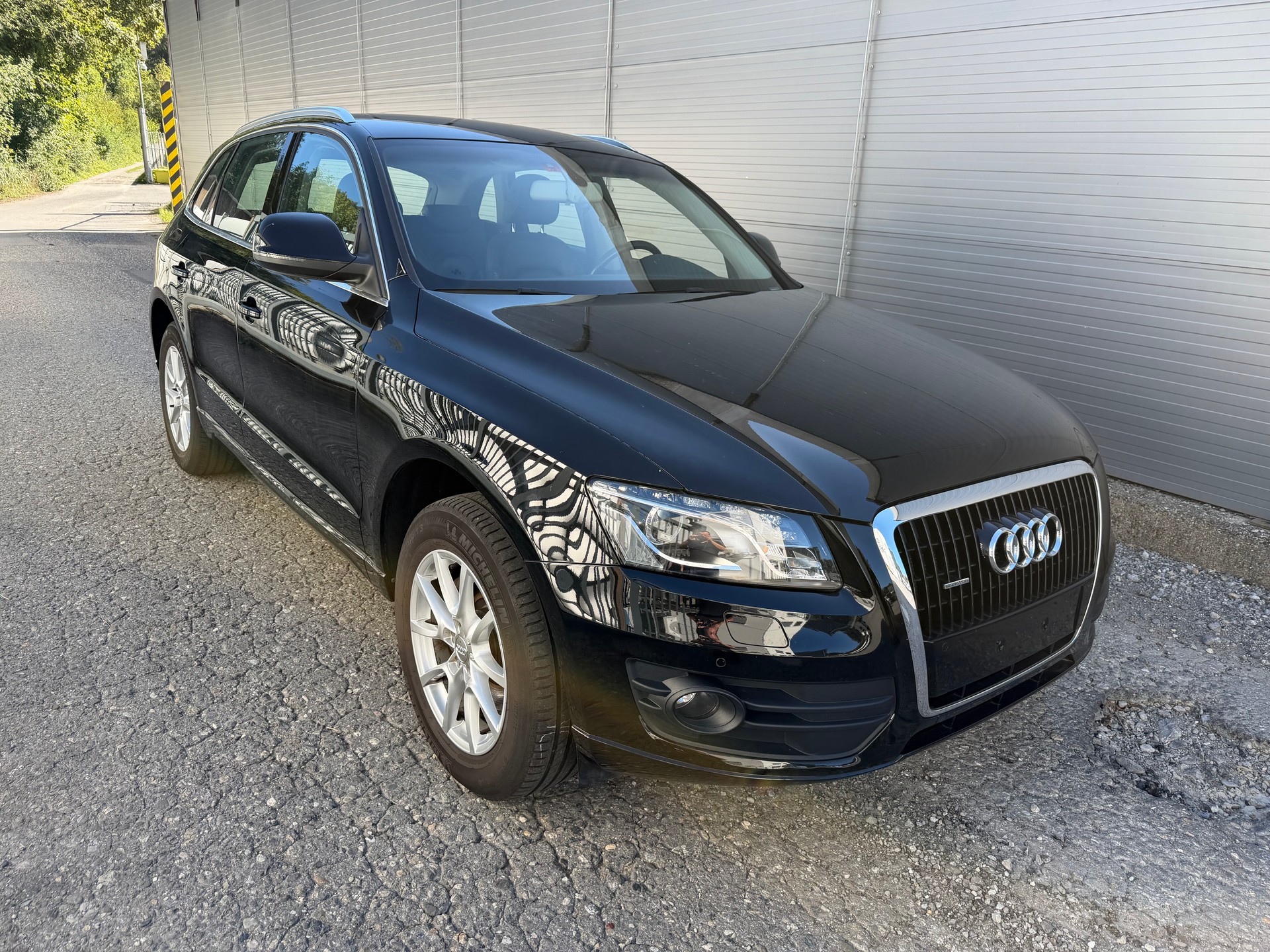 AUDI Q5 3.0 TDI quattro S-tronic-showroom-element-1