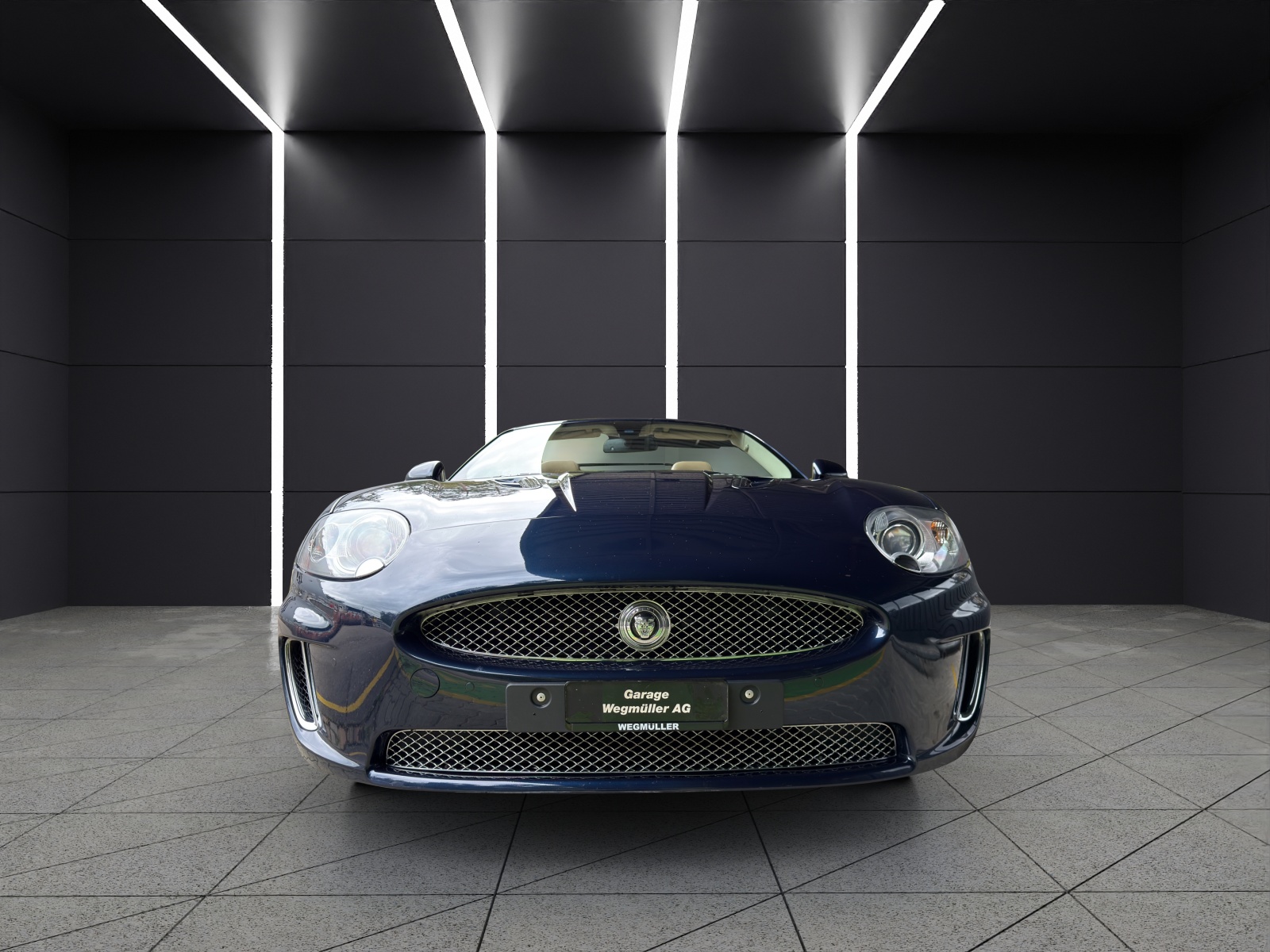 JAGUAR XKR 5.0 V8 SC Automatic-showroom-element-1