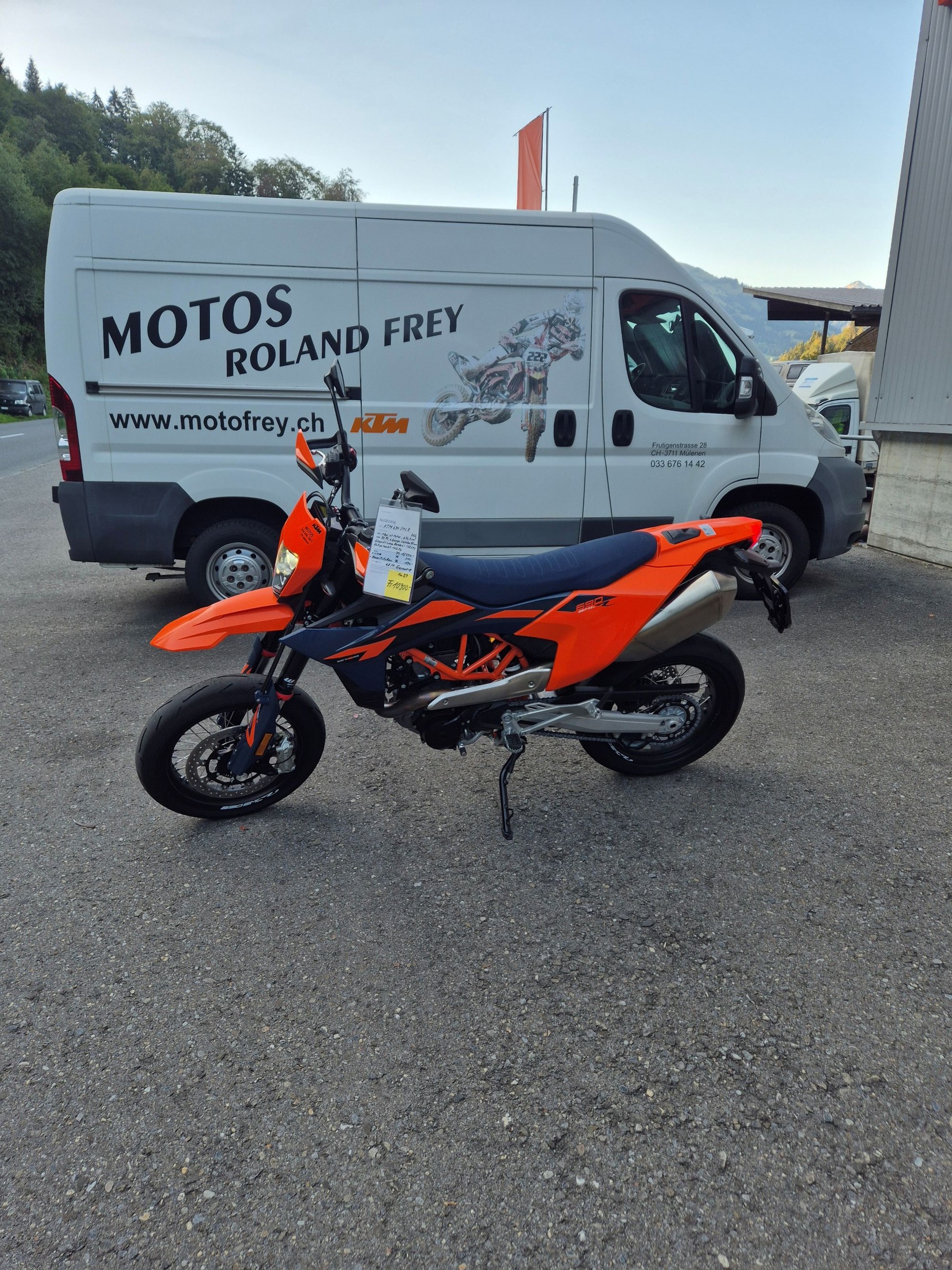 KTM 690 SMC R-image-3