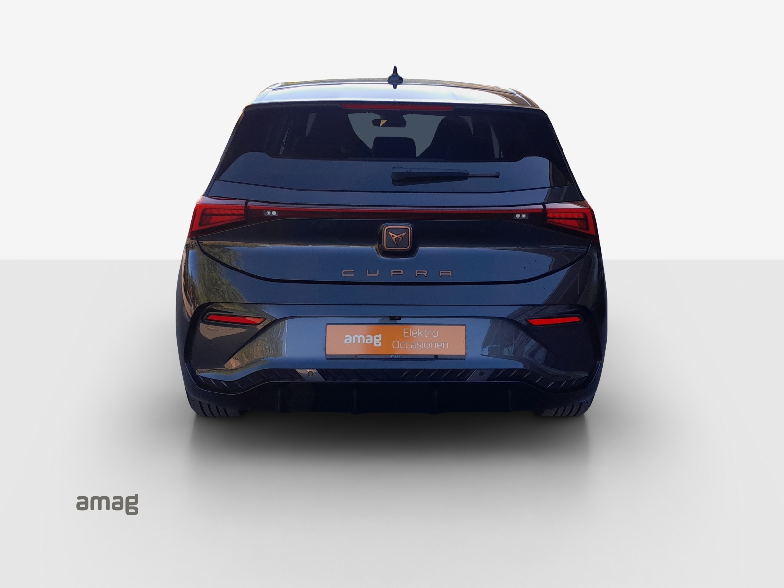 CUPRA Born 58 kWh-showroom-element-3