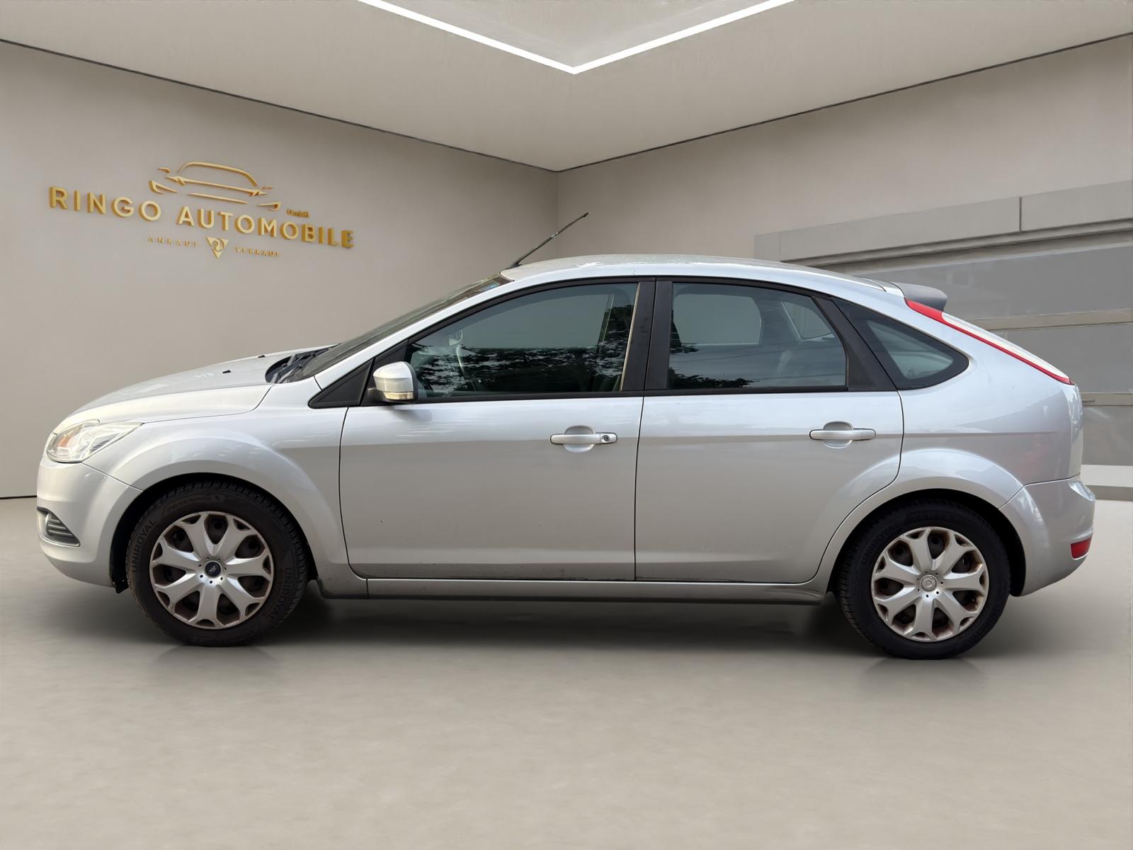 FORD FOCUS-showroom-element-1