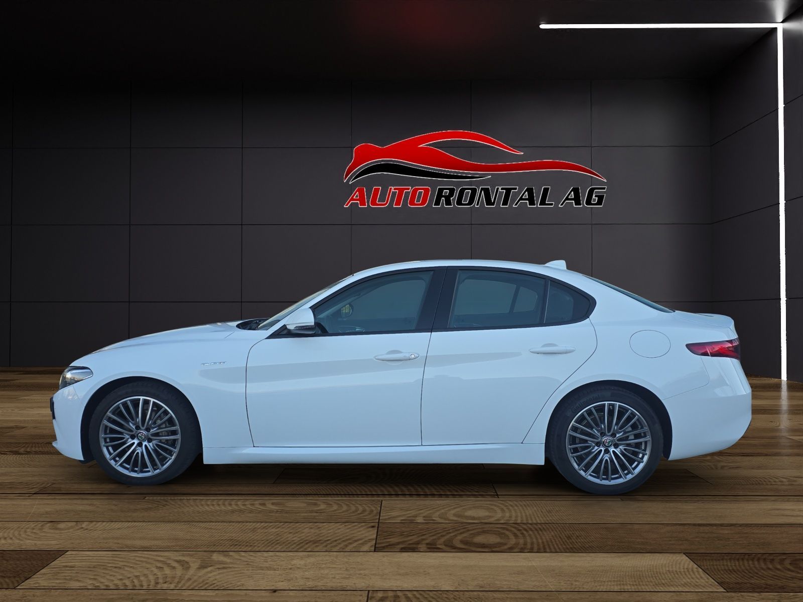 ALFA ROMEO Giulia 2.0 Super Automatic-showroom-element-3
