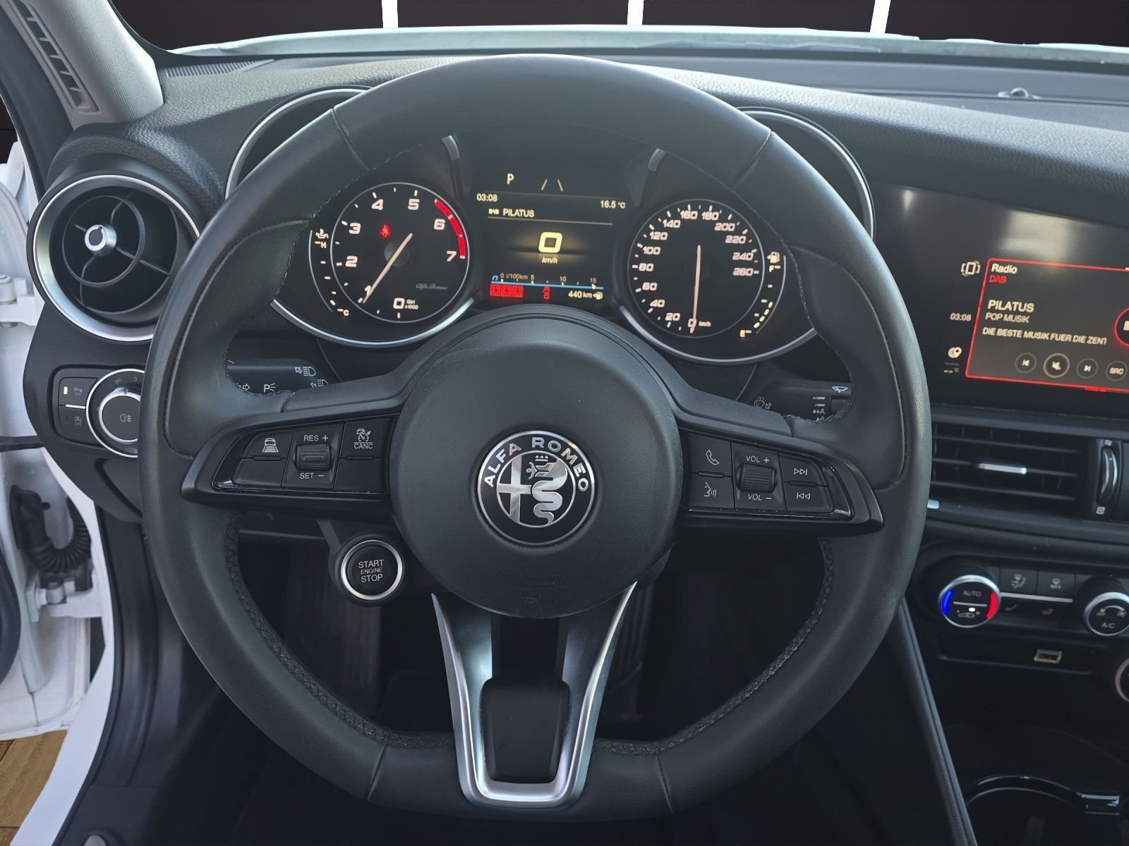 ALFA ROMEO Giulia 2.0 Super Automatic-image-10