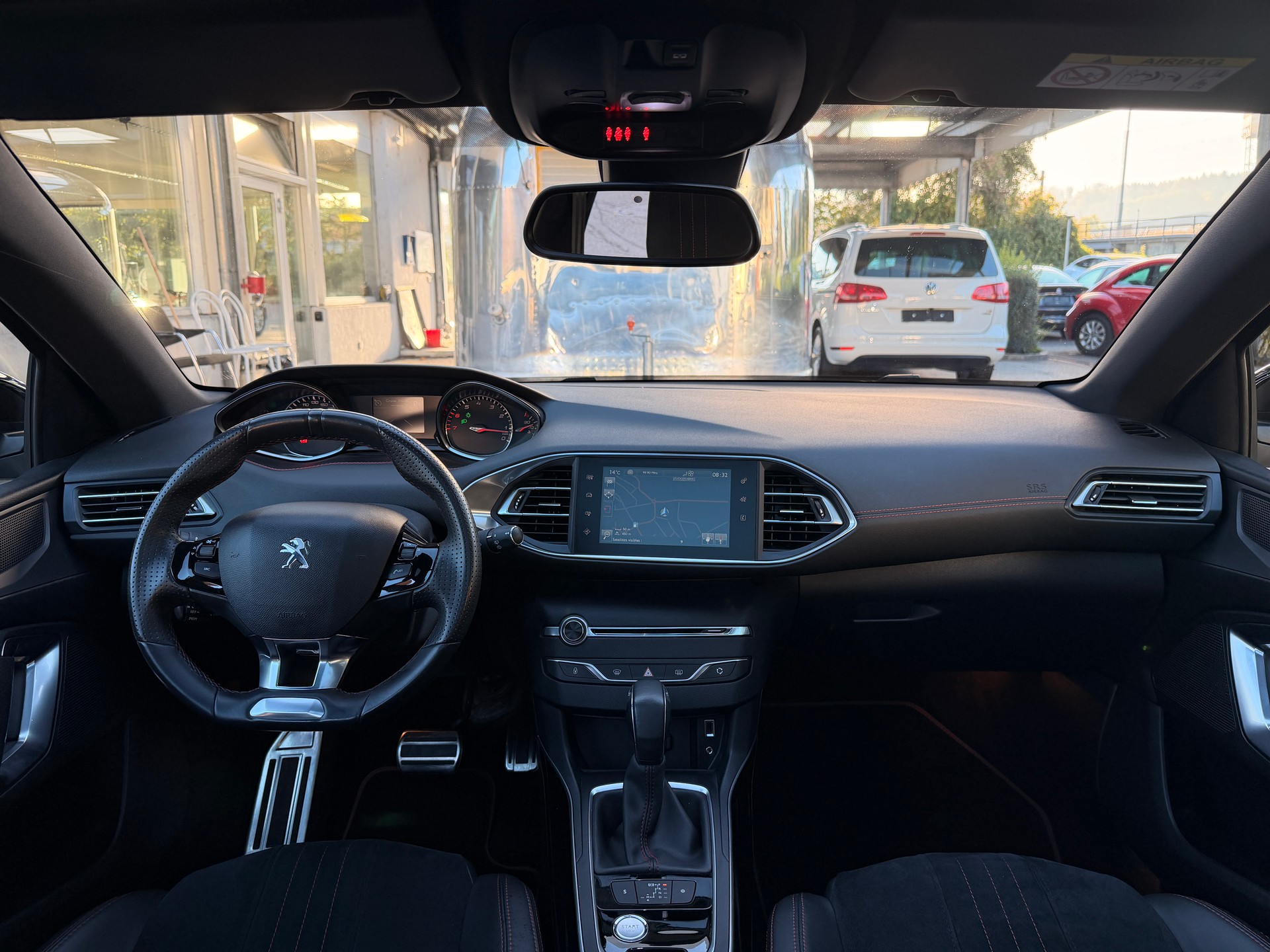 PEUGEOT 308 SW 1.2 THP GT Line Automatic-image-11
