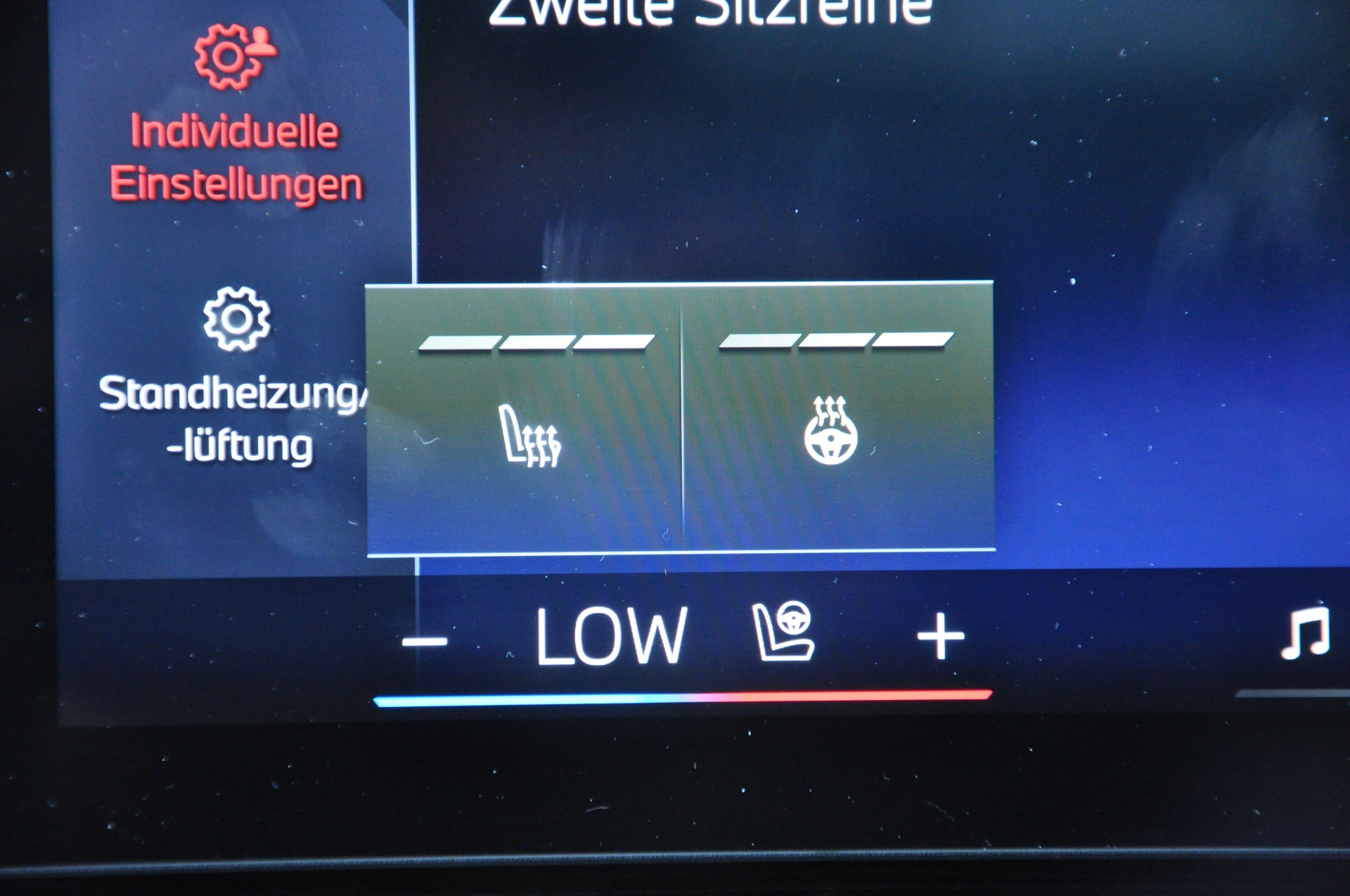 BMW 740d xDrive 48V M Sport Steptronic-image-21