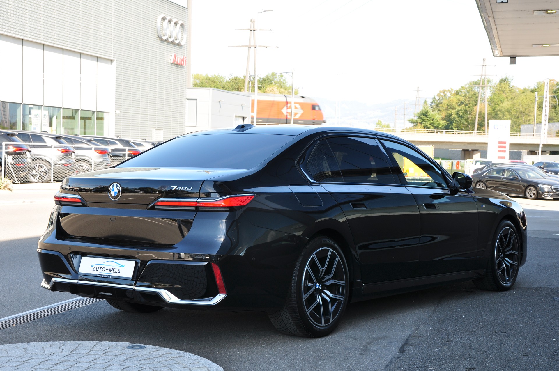 BMW 740d xDrive 48V M Sport Steptronic-image-11