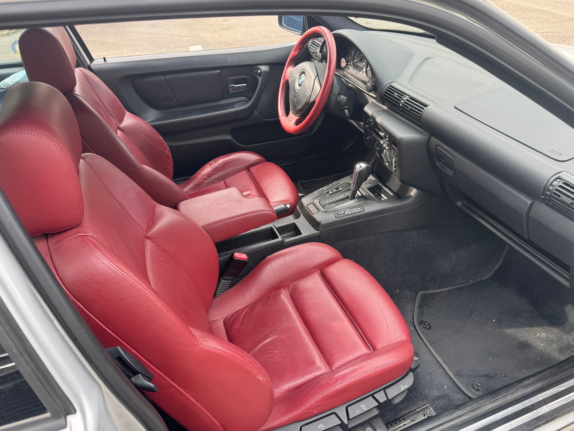 BMW 323ti Compact Sport-image-4