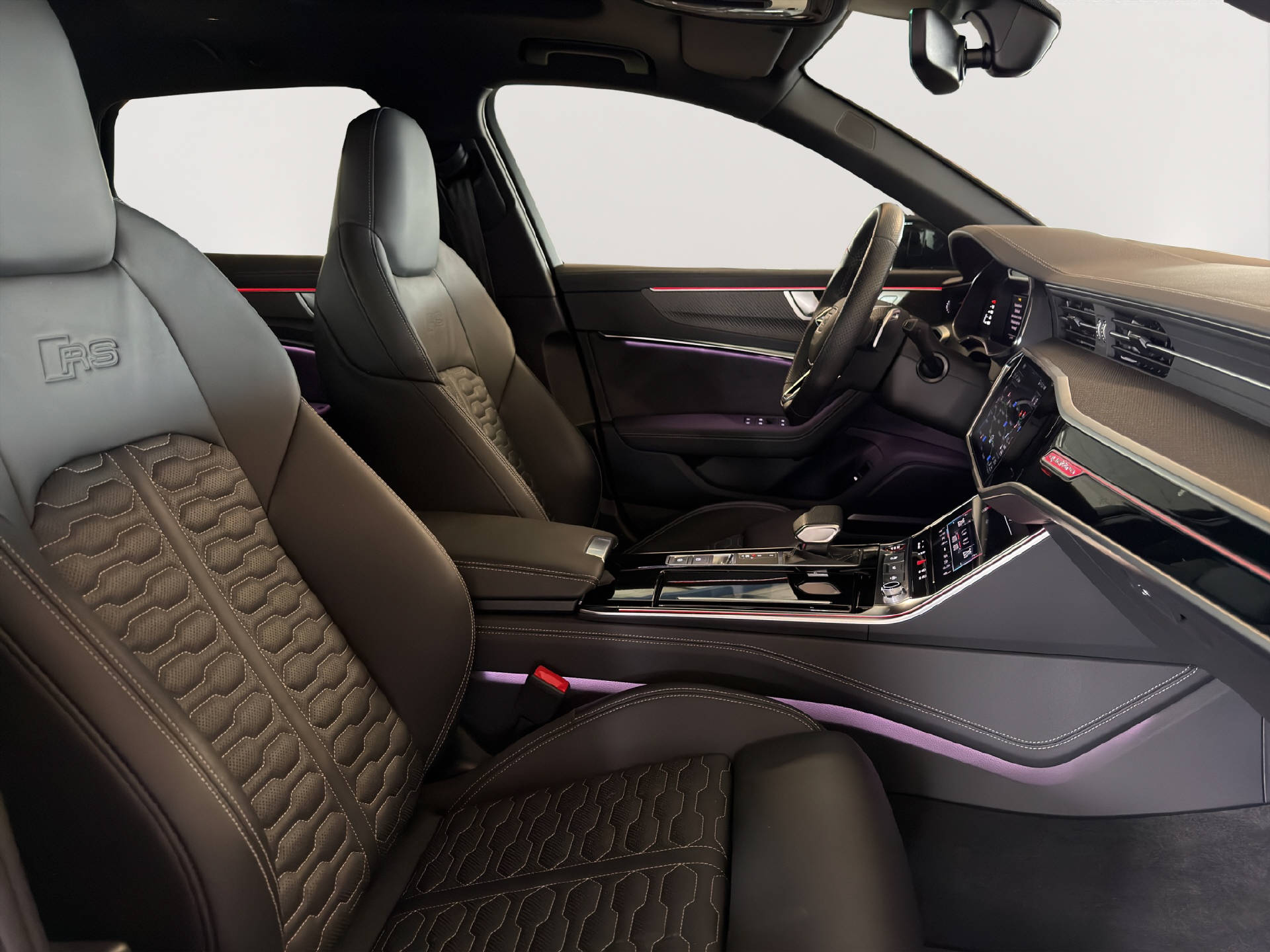 AUDI RS6 Avant 4.0 V8 TFSI quattro T-Tronic-image-15