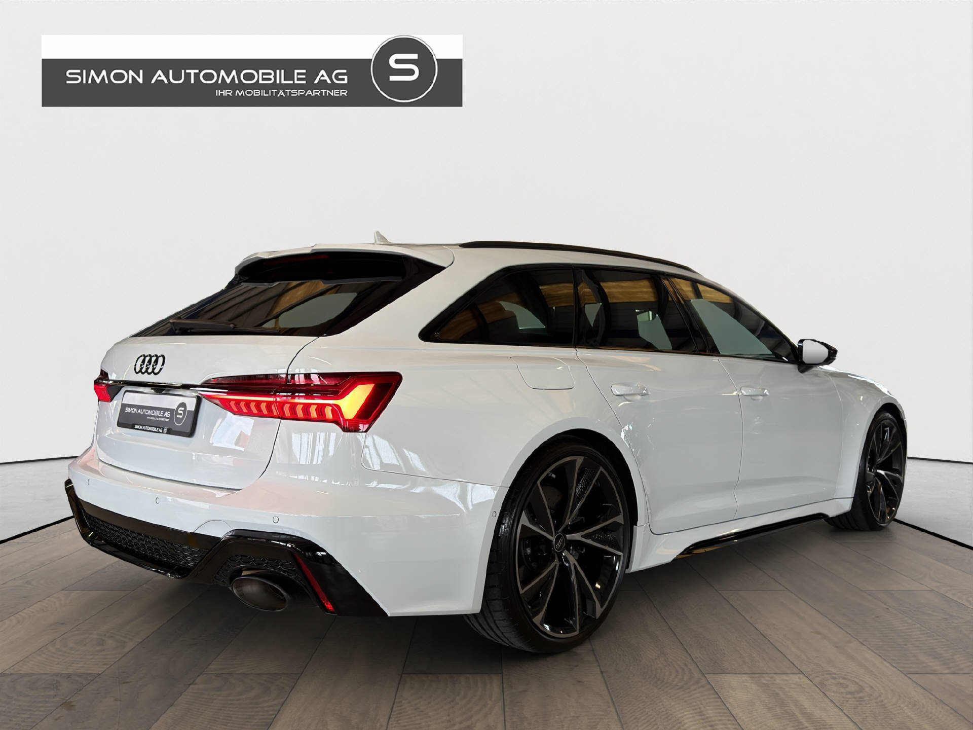 AUDI RS6 Avant 4.0 V8 TFSI quattro T-Tronic-image-5