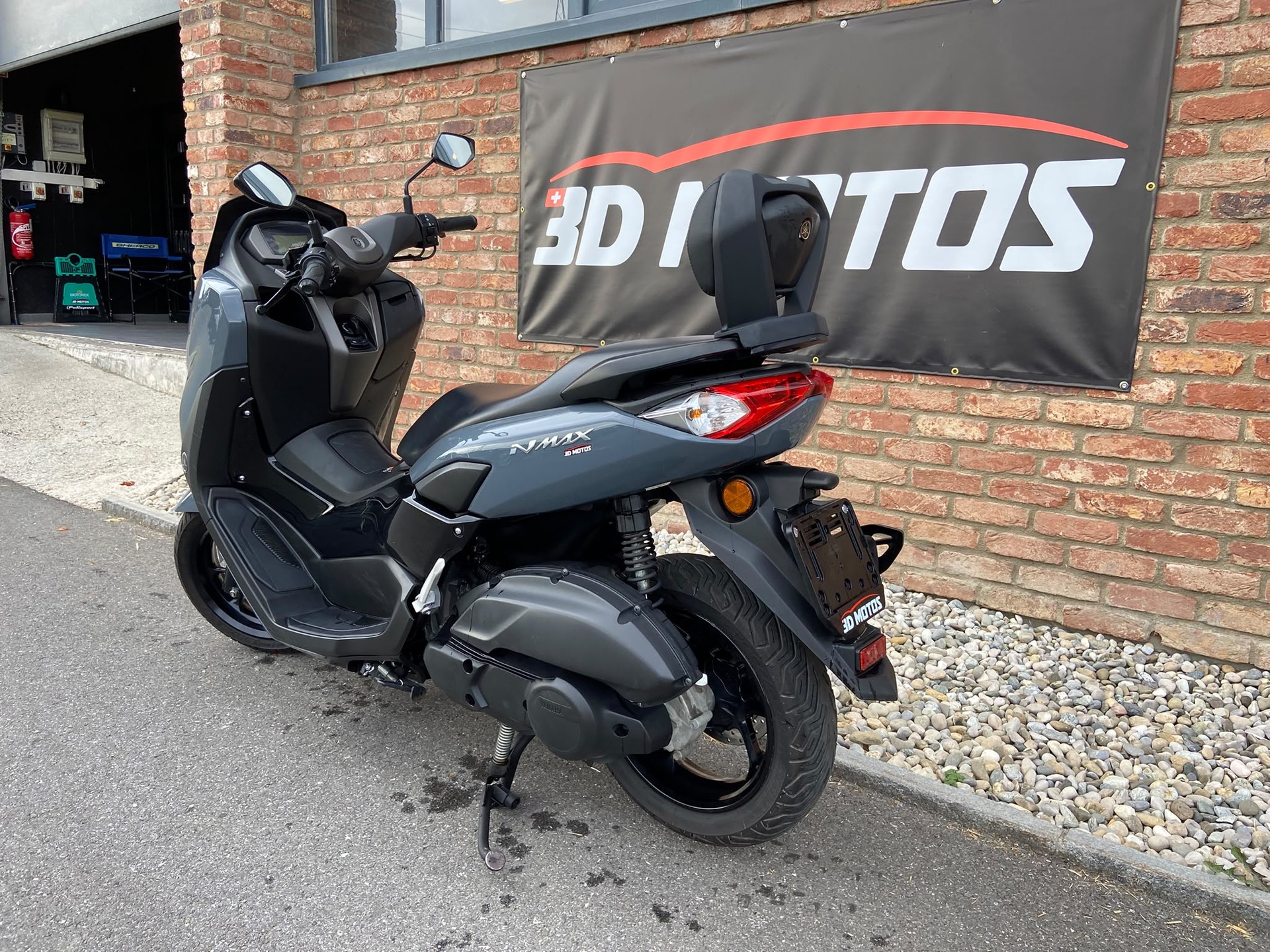 YAMAHA N-Max GPD 125-image-1