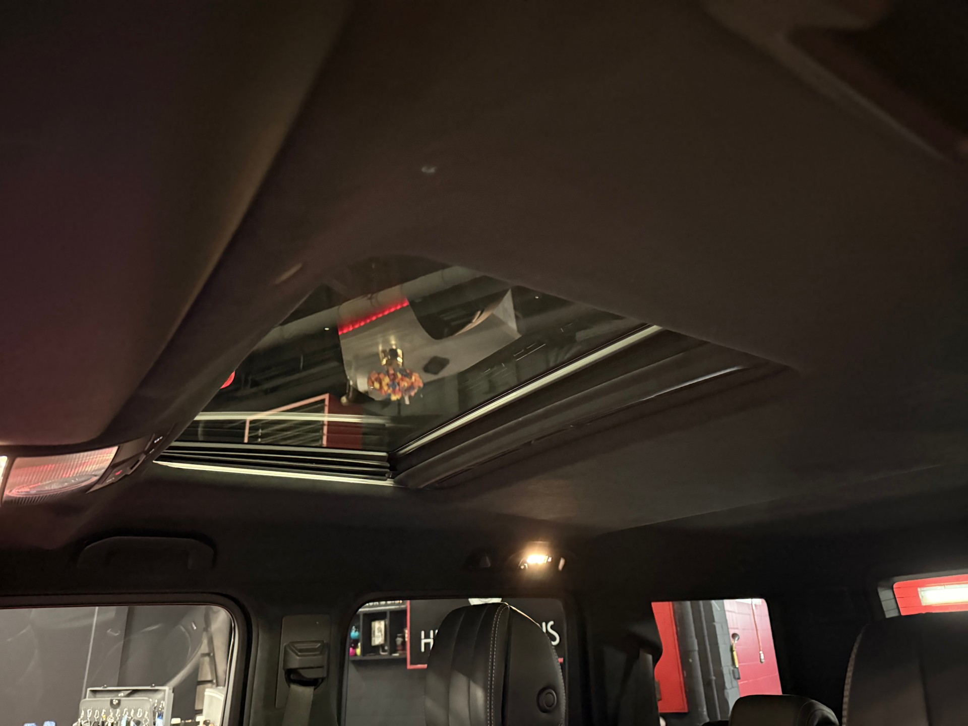 MERCEDES-BENZ G 63 AMG Speedshift Plus G-Tronic / ** DESIGNO Manufactur ** / Frisch ab MFK, Service + Neue Pneu!-image-20