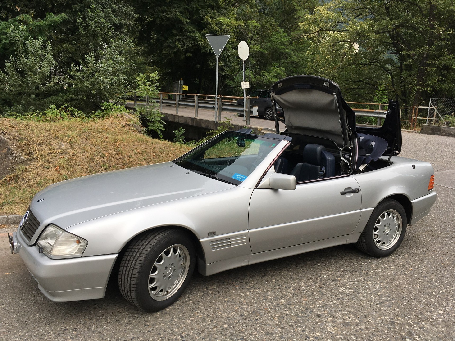 MERCEDES-BENZ SL 280-image-2