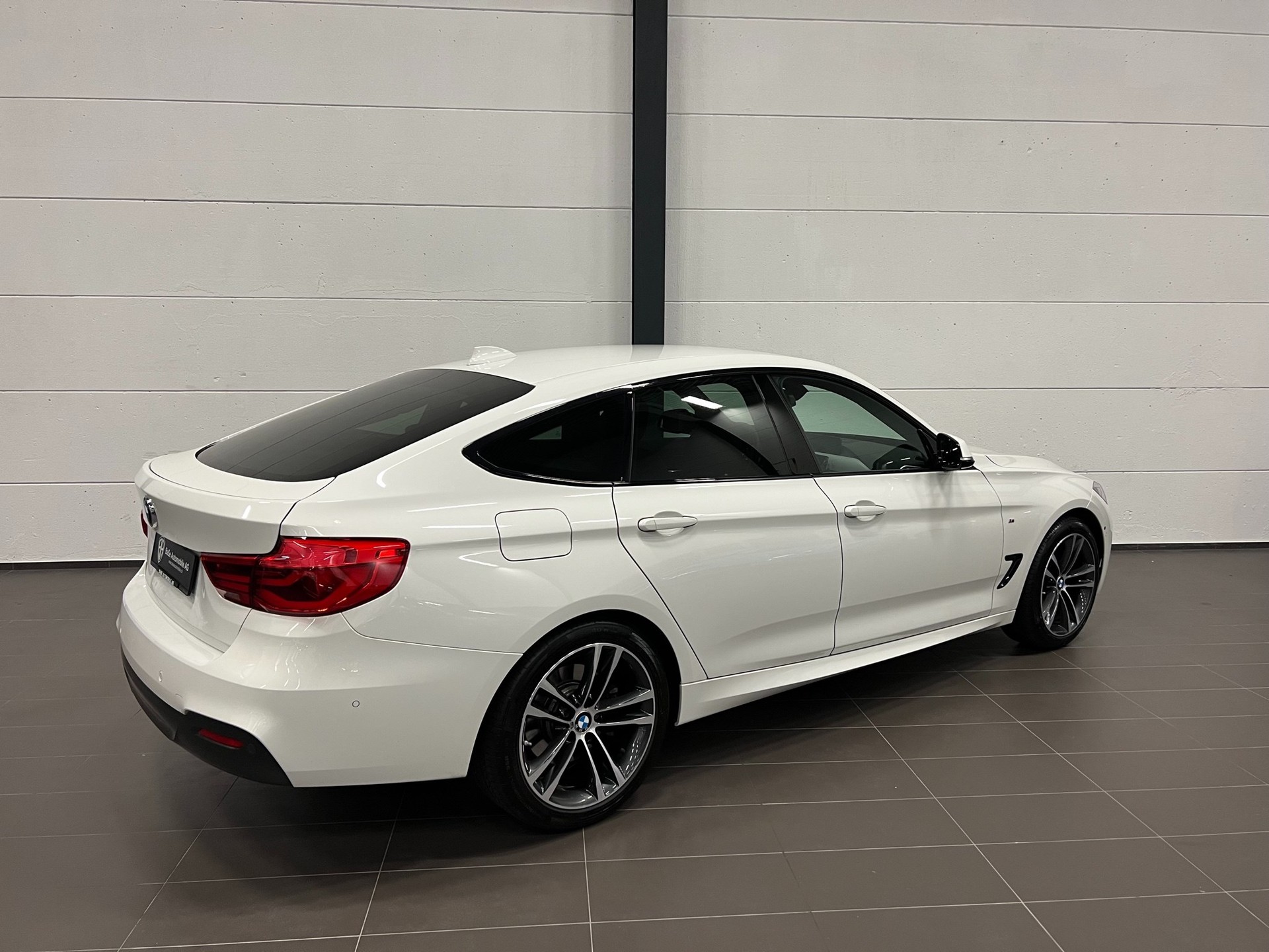 BMW 330d GT xDrive M Sport Steptronic-image-10