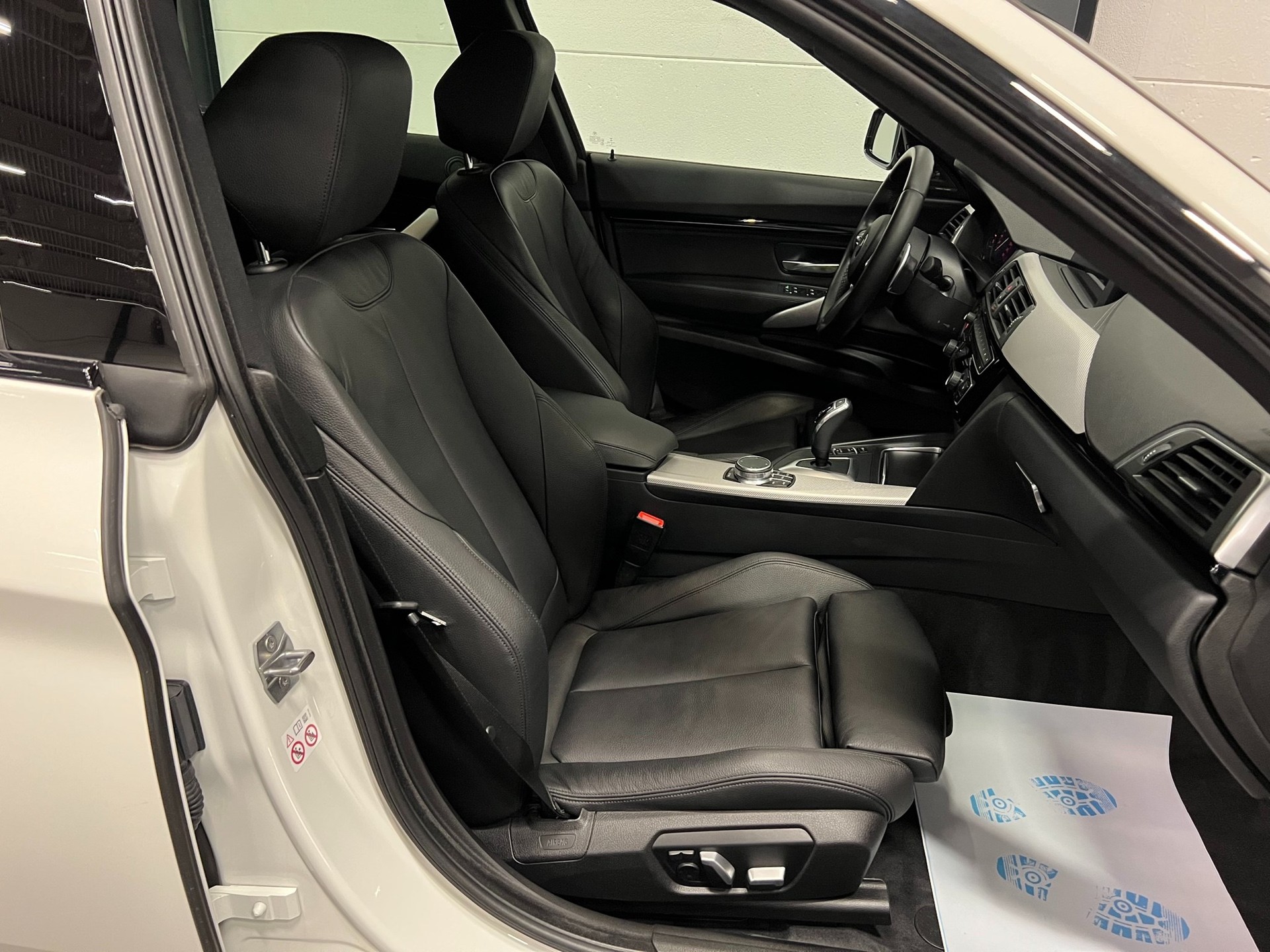 BMW 330d GT xDrive M Sport Steptronic-image-19