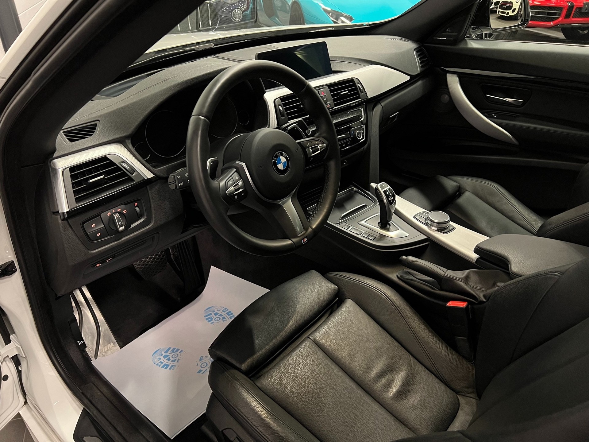 BMW 330d GT xDrive M Sport Steptronic-image-16