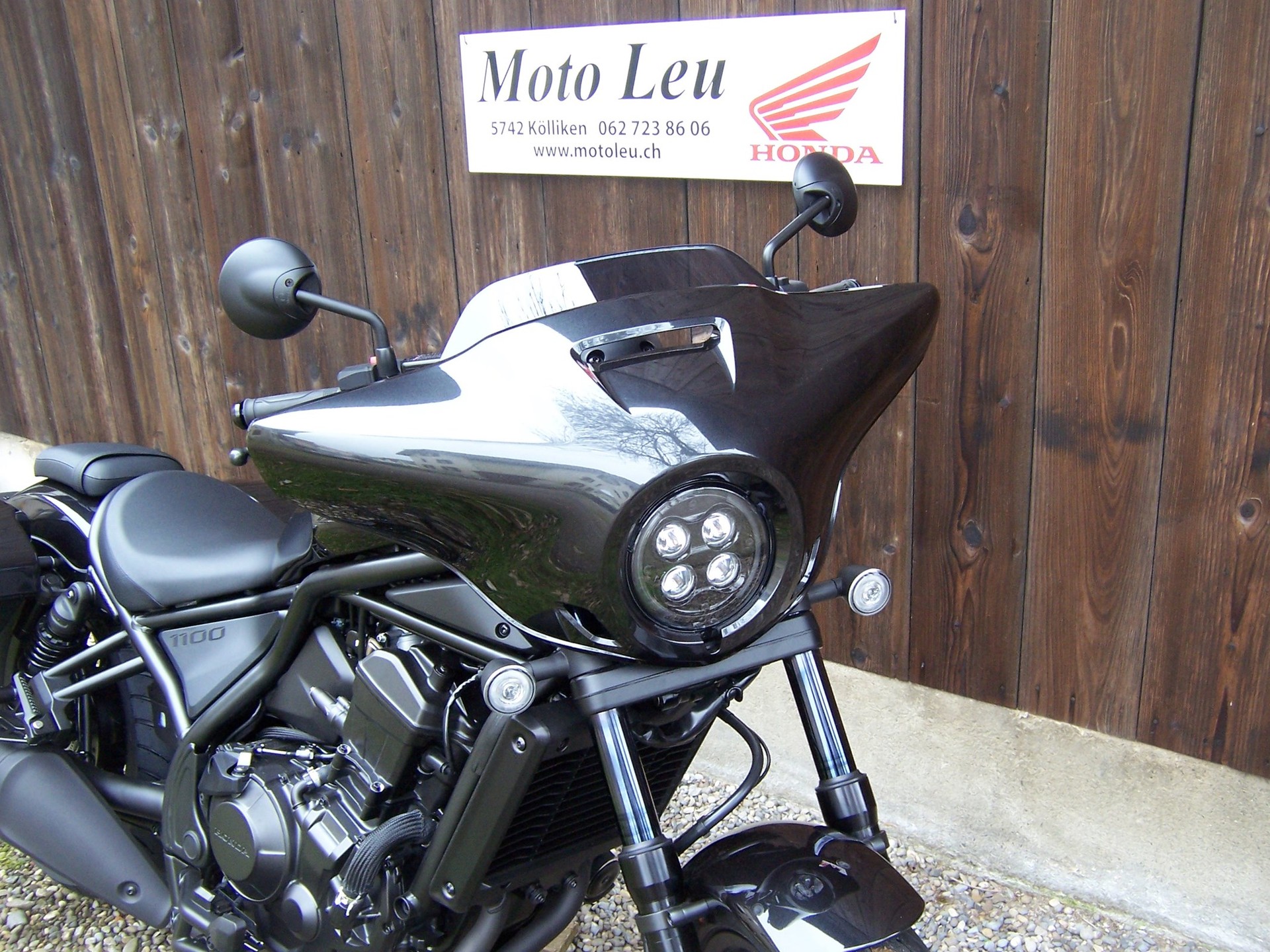 HONDA CMX 1100 Rebel Touring-image-1