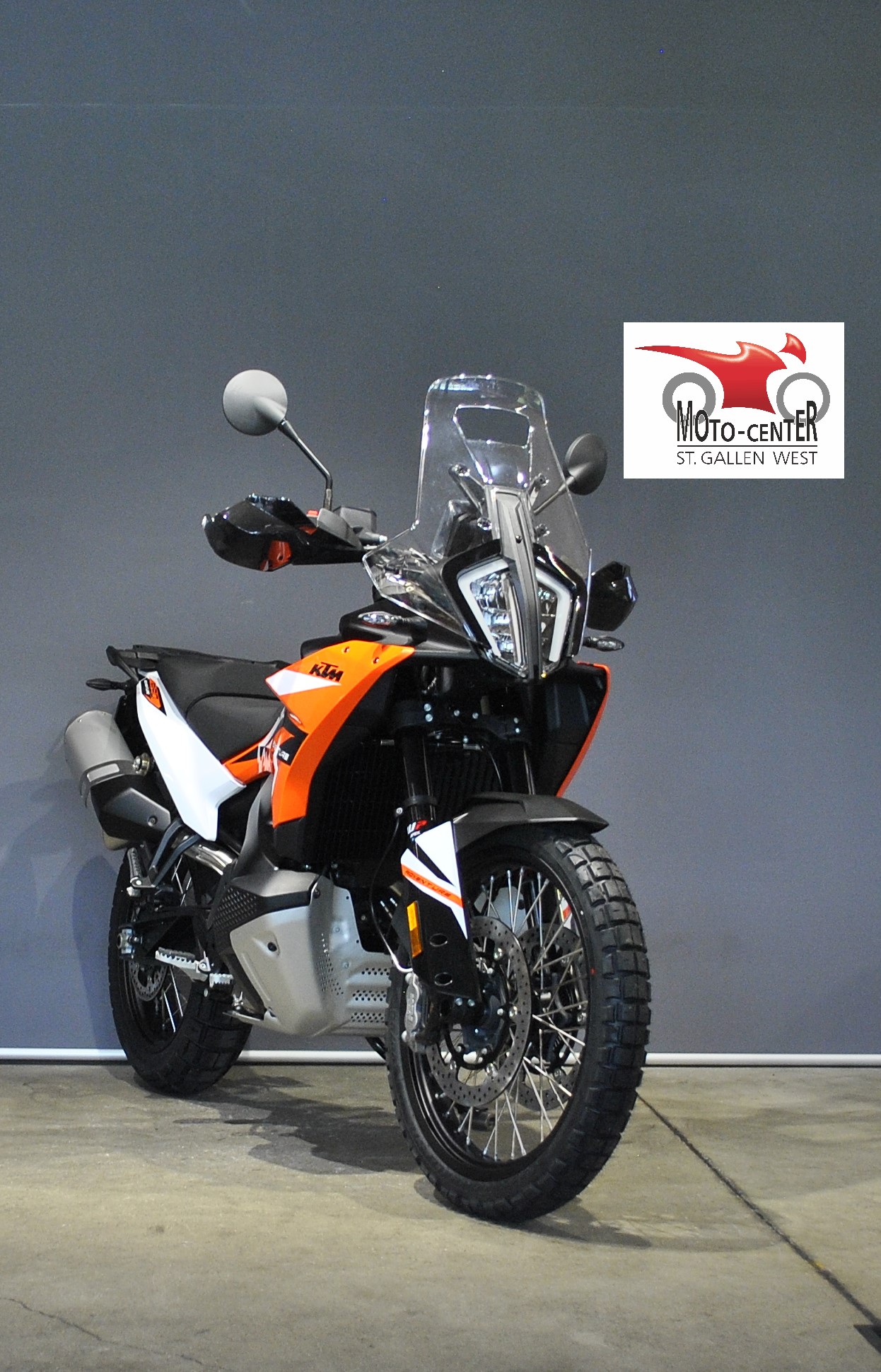 KTM 890 Adventure-image-0
